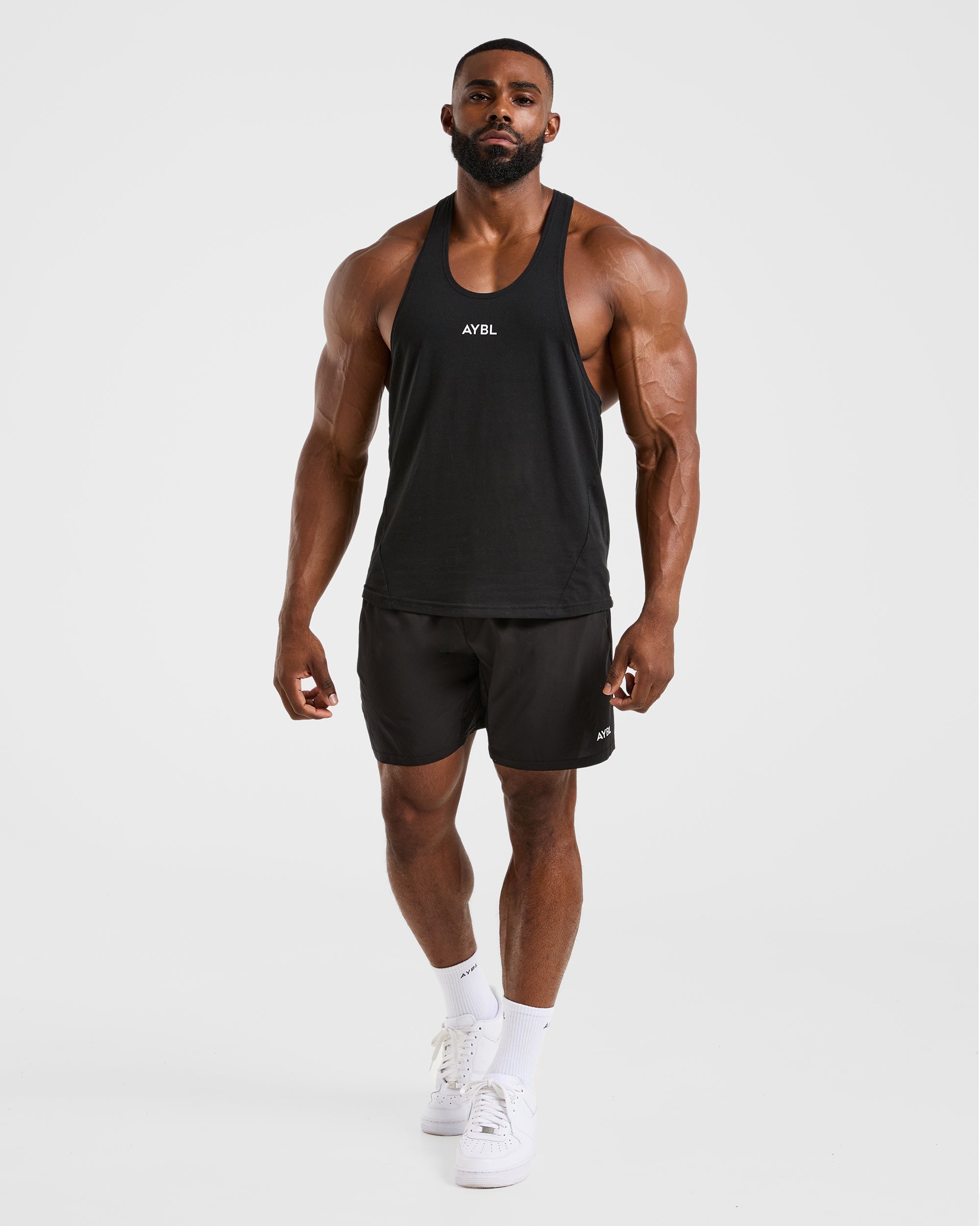 Essential Stringer – Schwarz