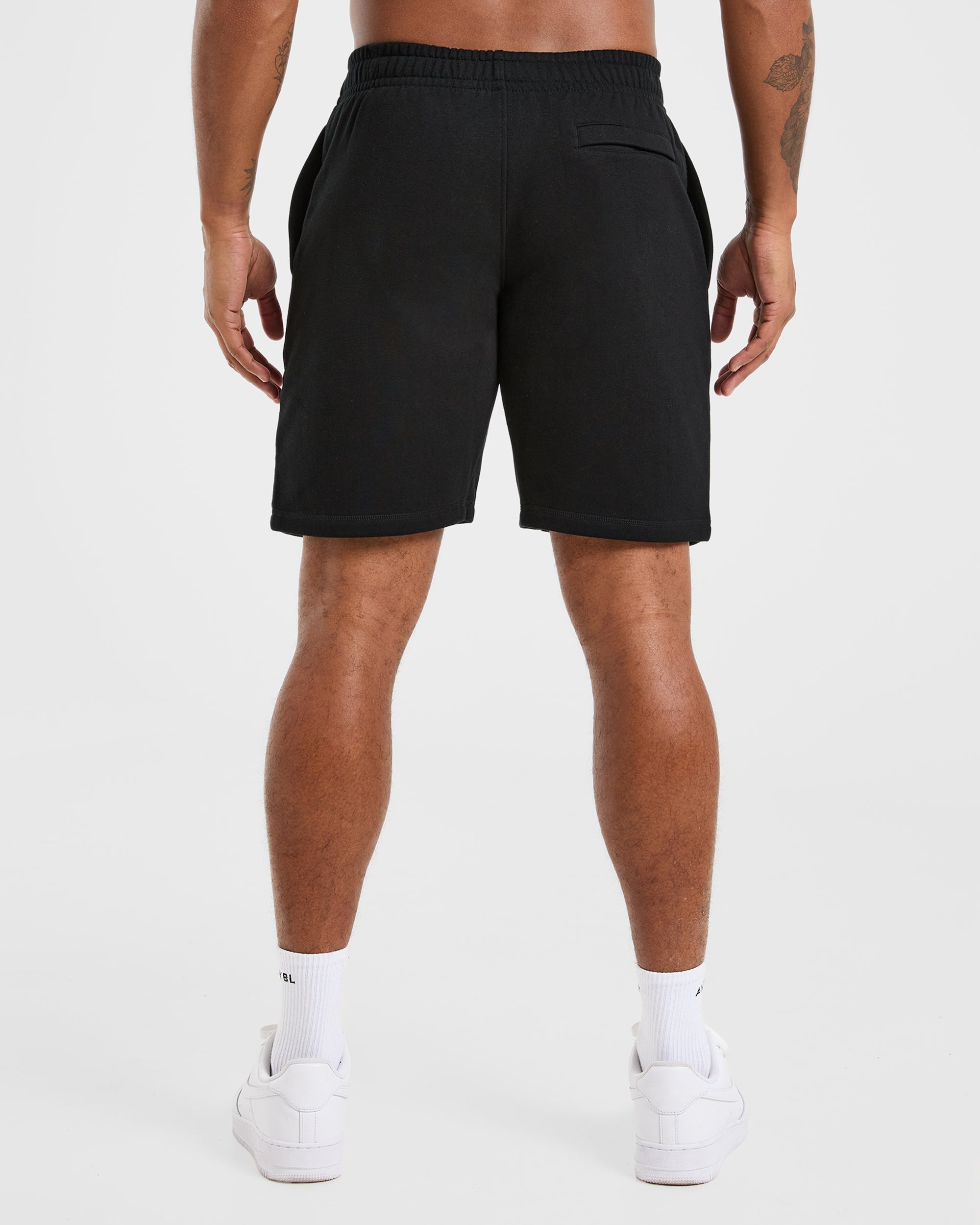 Essential Lightweight 7" Shorts - Black