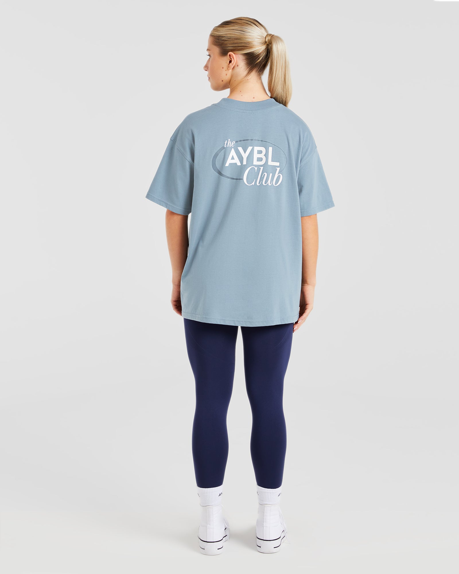 AYBL Club Übergroßes T-Shirt – Vintage Blau