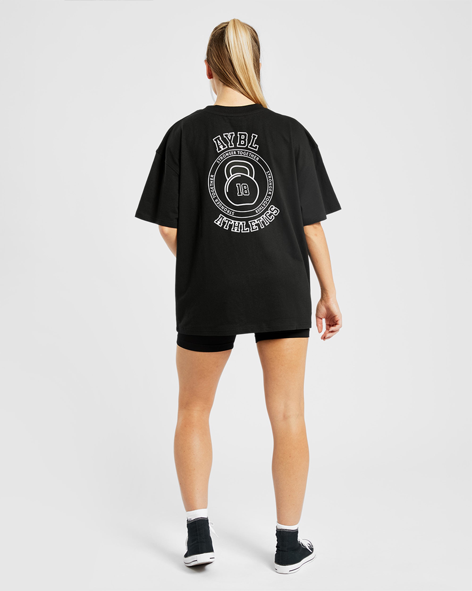 Athletics Kettlebell Übergroßes T-Shirt – Schwarz