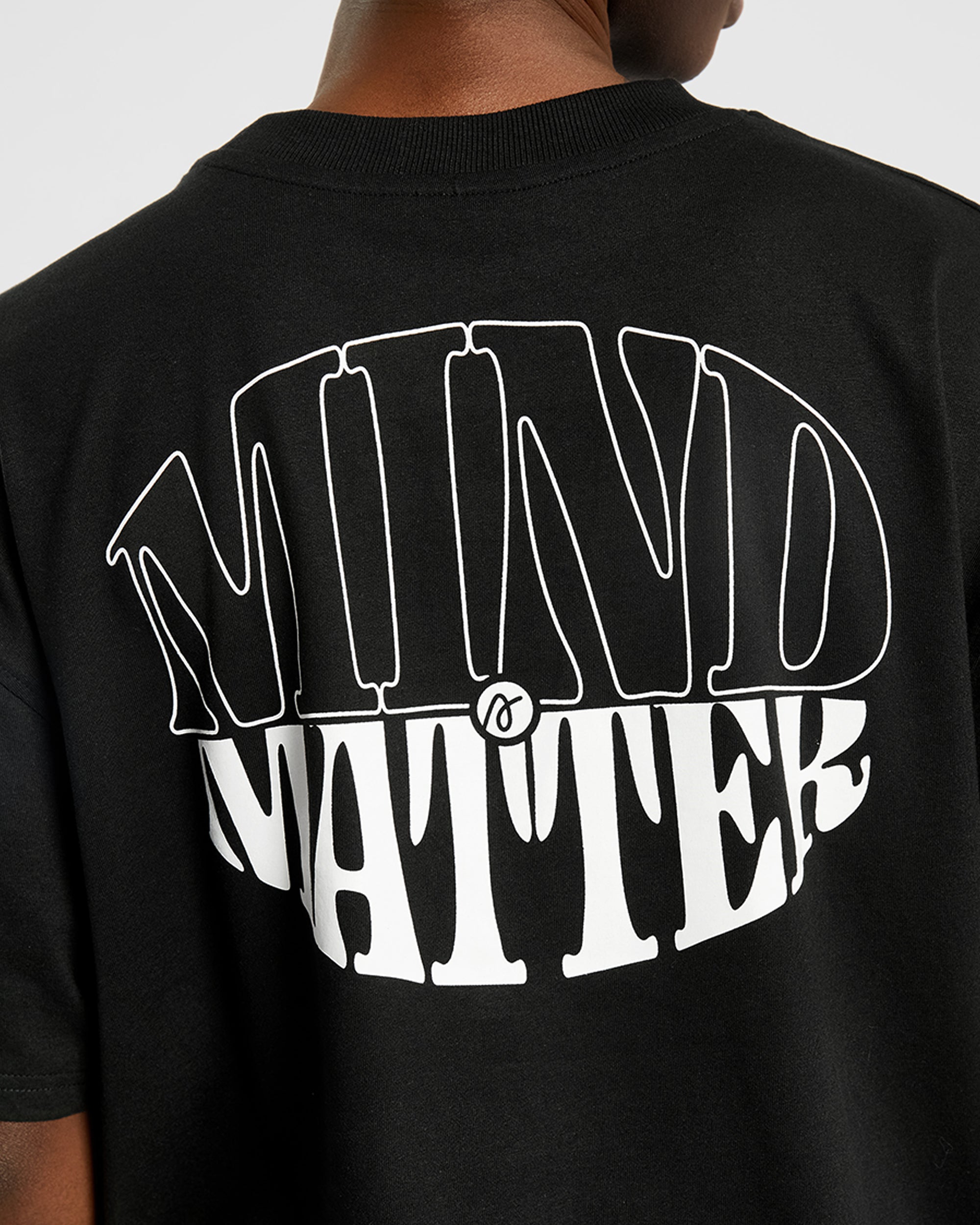 Mind Over Matter Übergroßes T-Shirt – Schwarz