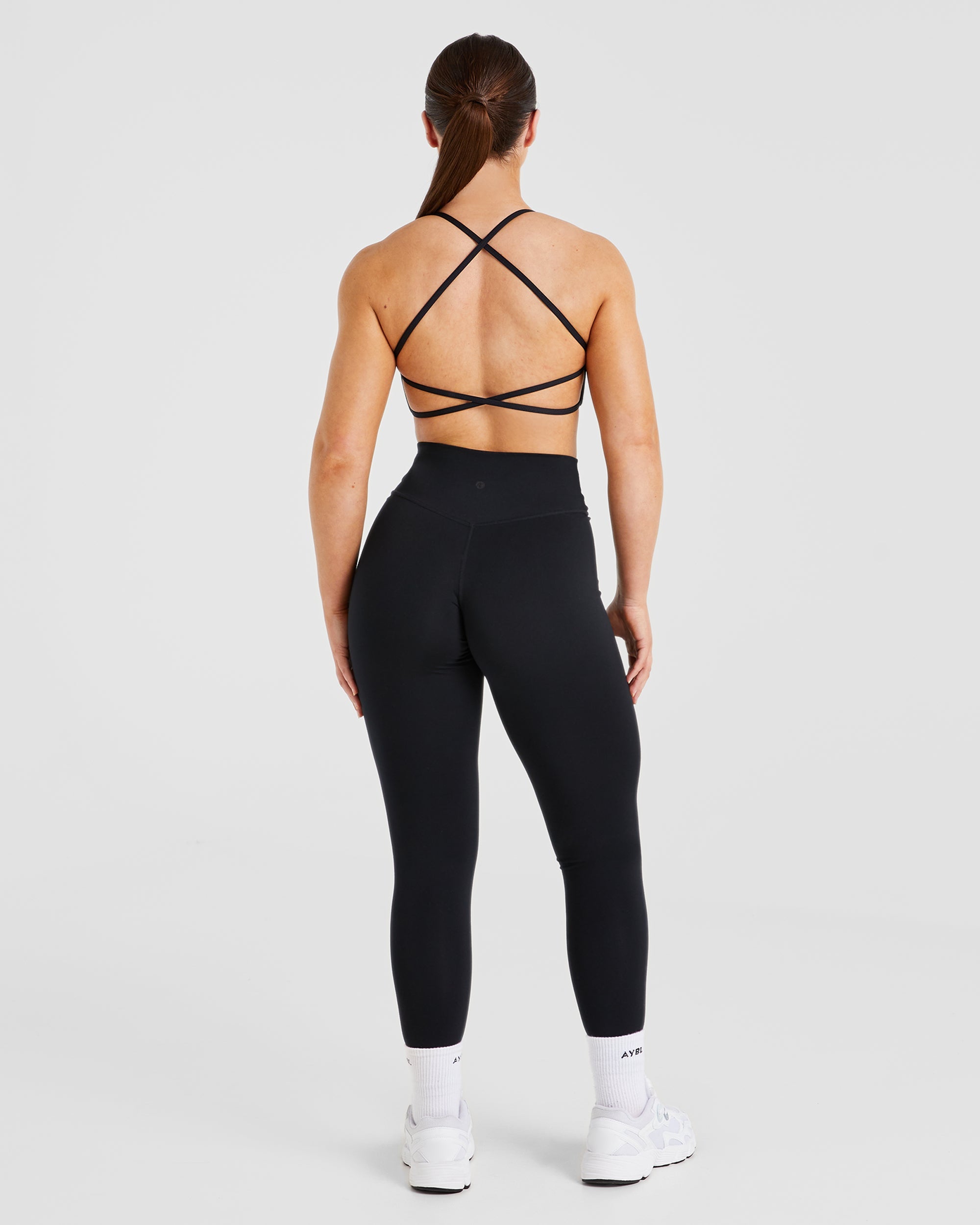 Essential Crossback Sports Bra - Black