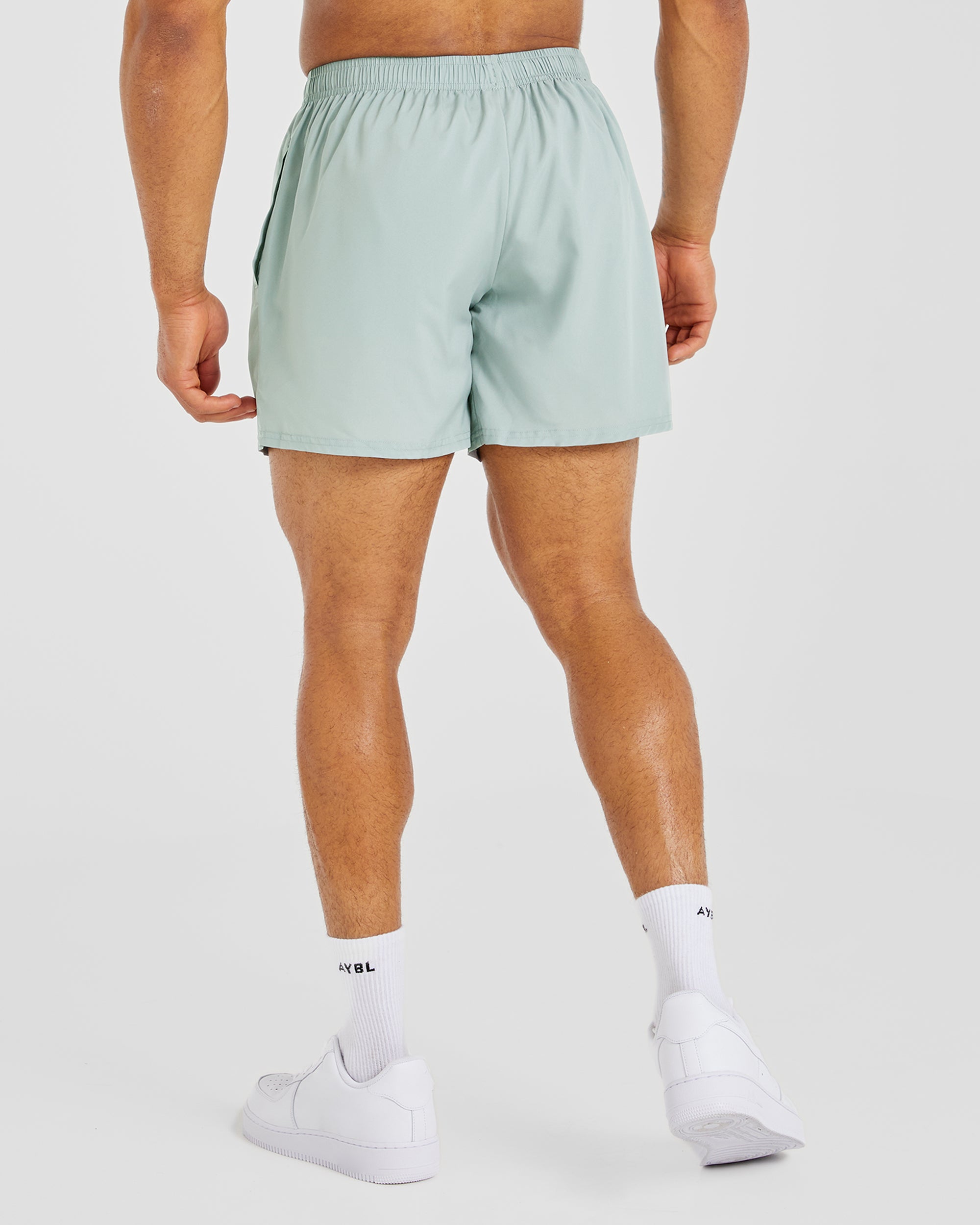 Core 5" Shorts – gewaschener Salbei