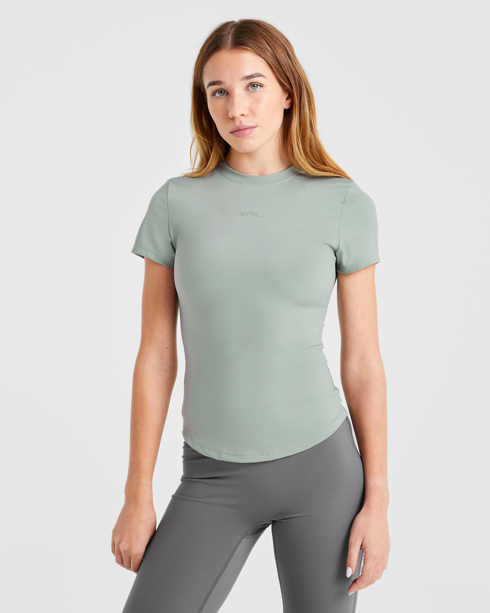 Sculpt-T-Shirt – gedämpftes Salbei