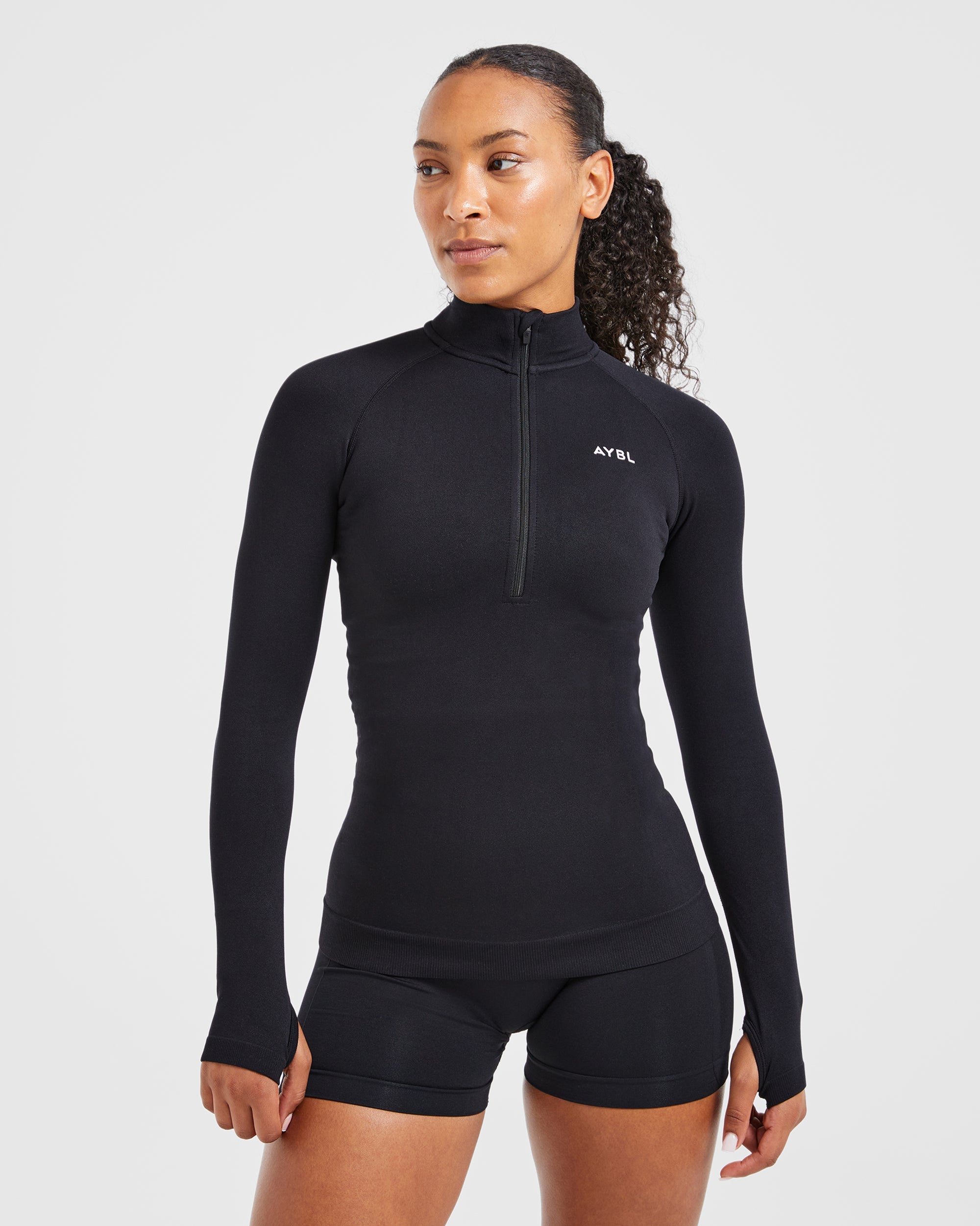 Essential Seamless 1/2 Zip Pullover – Schwarz