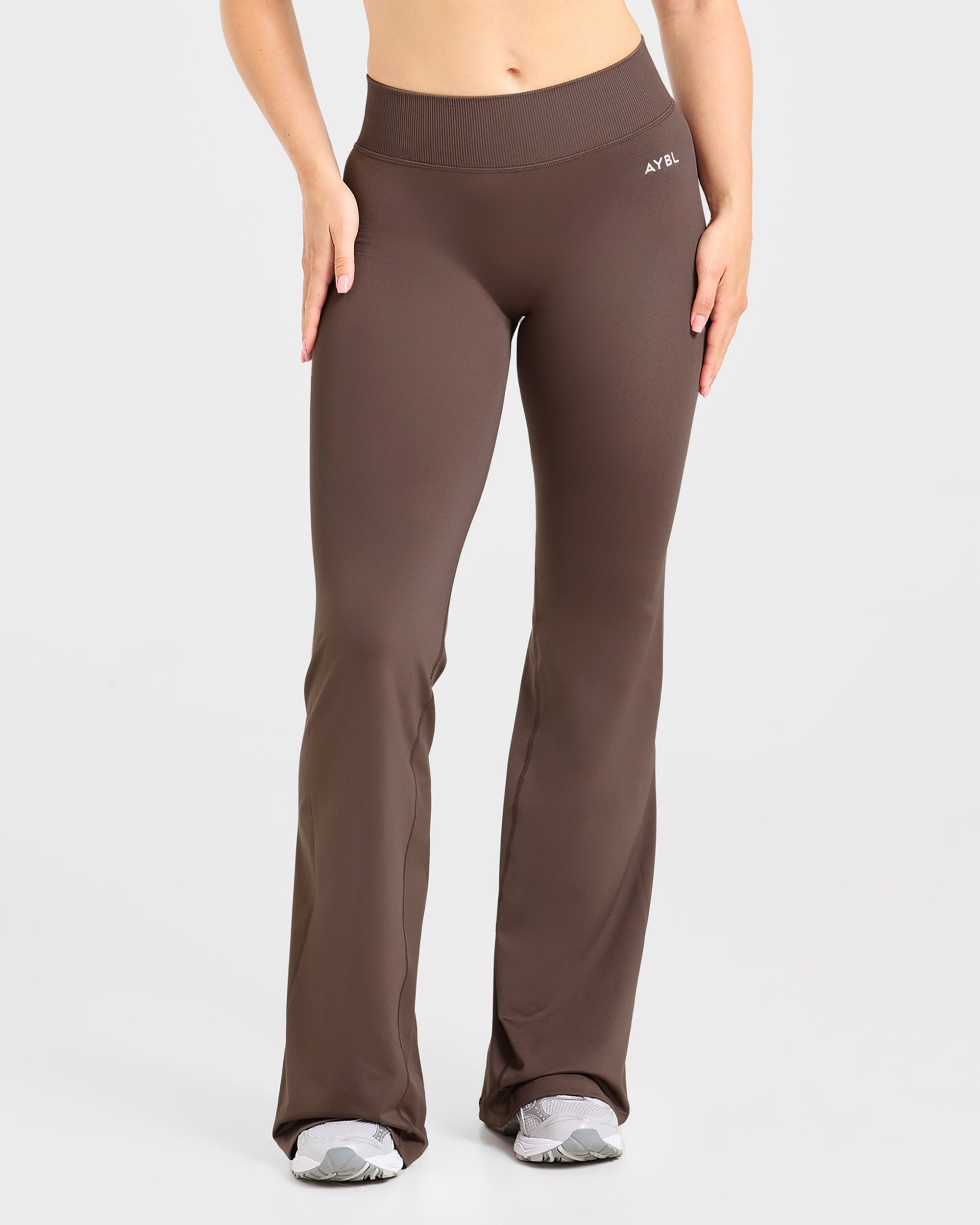 Adapt Seamless Flared Leggings - Brown