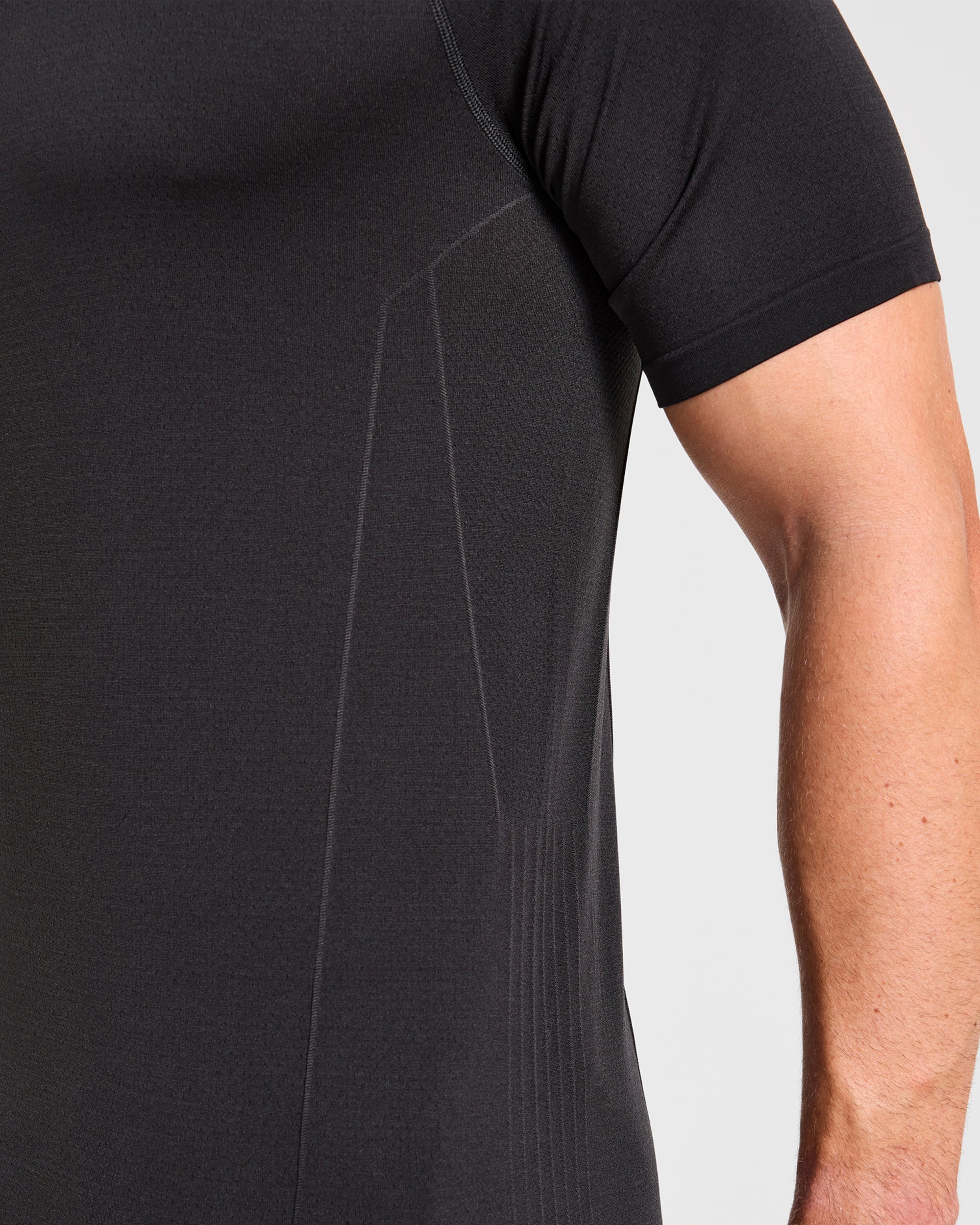 Reinforce Performance Seamless T Shirt - Black