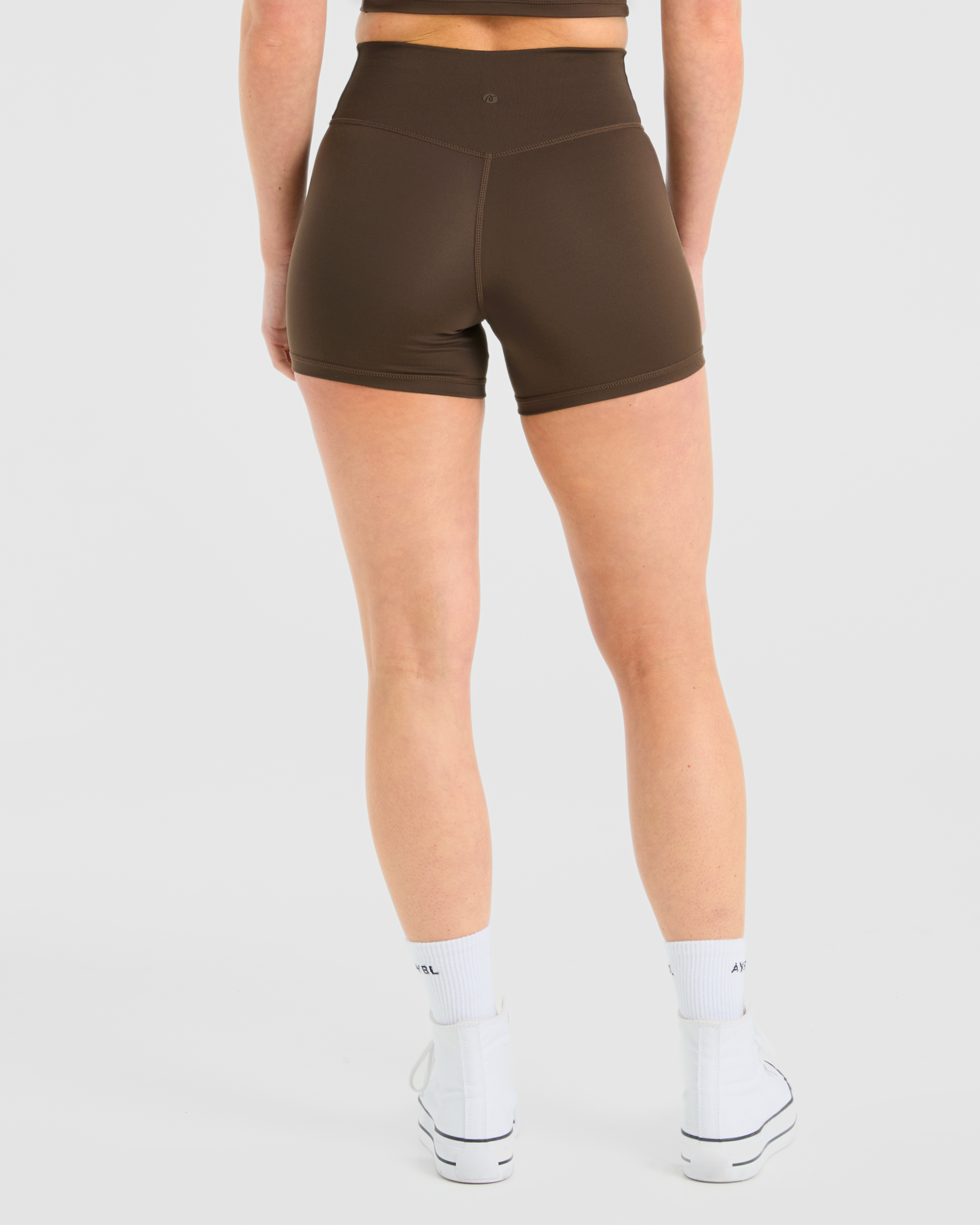 Staple Shorts - Brown