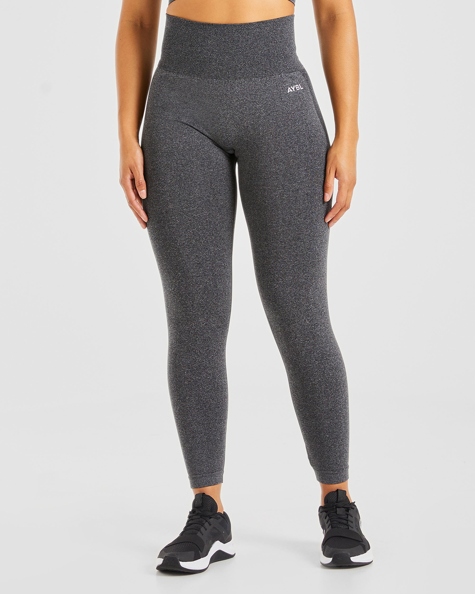 Nahtlose Empower-Leggings – Schwarz meliert