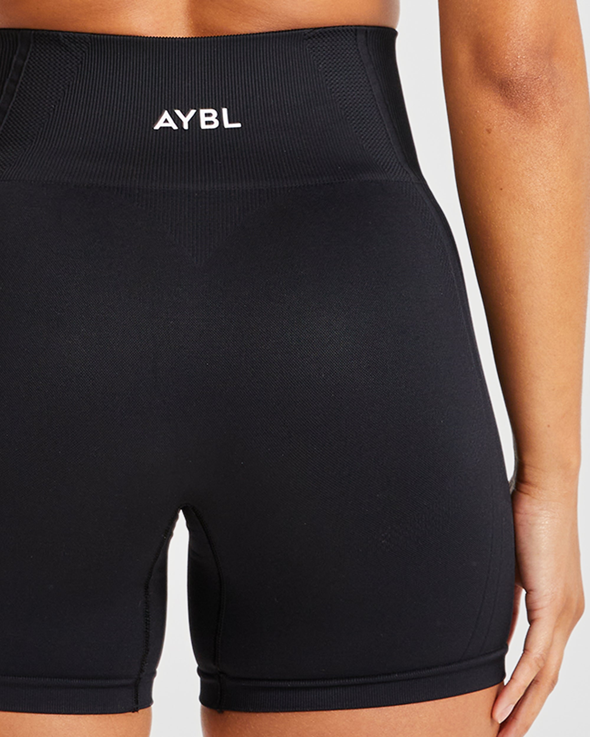 Balance V3 Seamless Cycling Shorts - Black