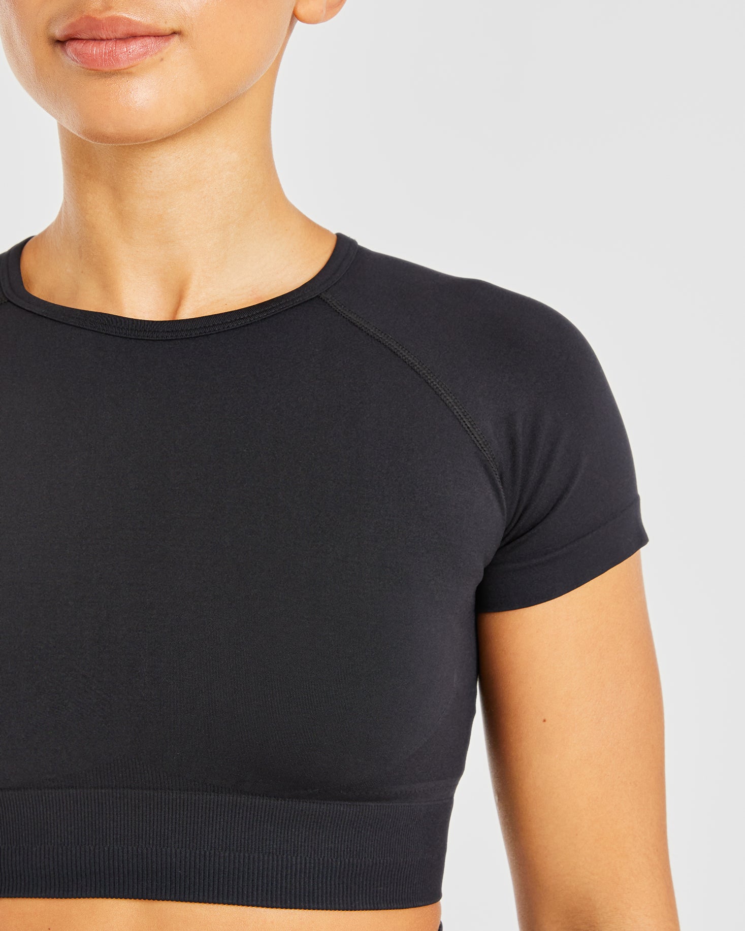 Empower Seamless Crop Top - Black