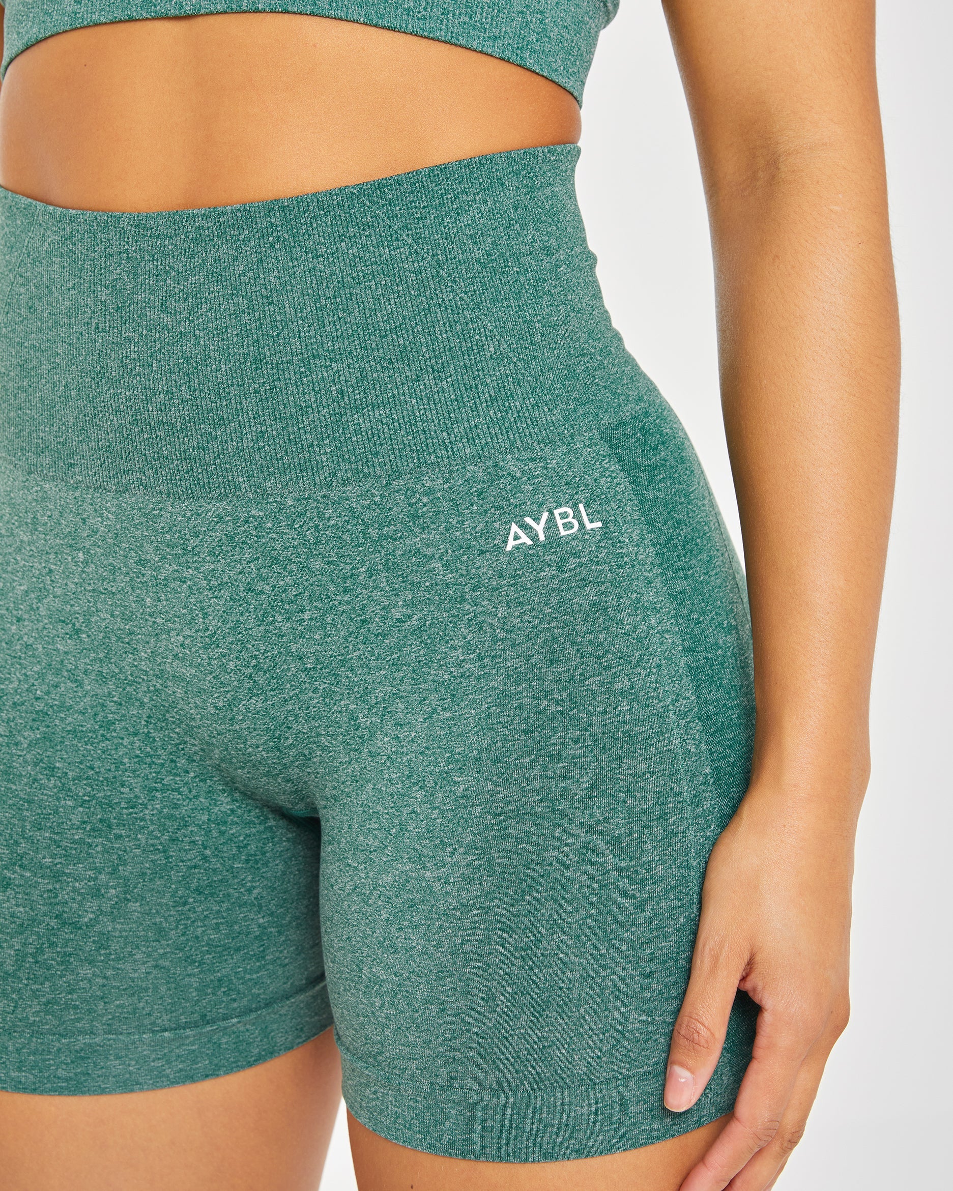 Nahtlose Empower-Shorts – Waldgrün meliert