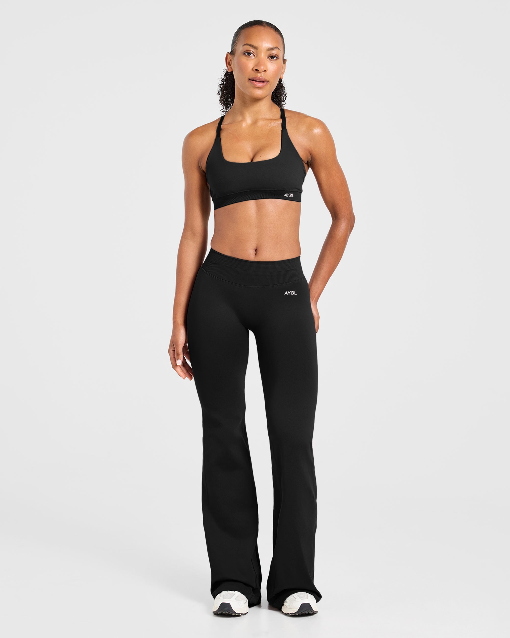 Enhance Seamless Flared Leggings - Black