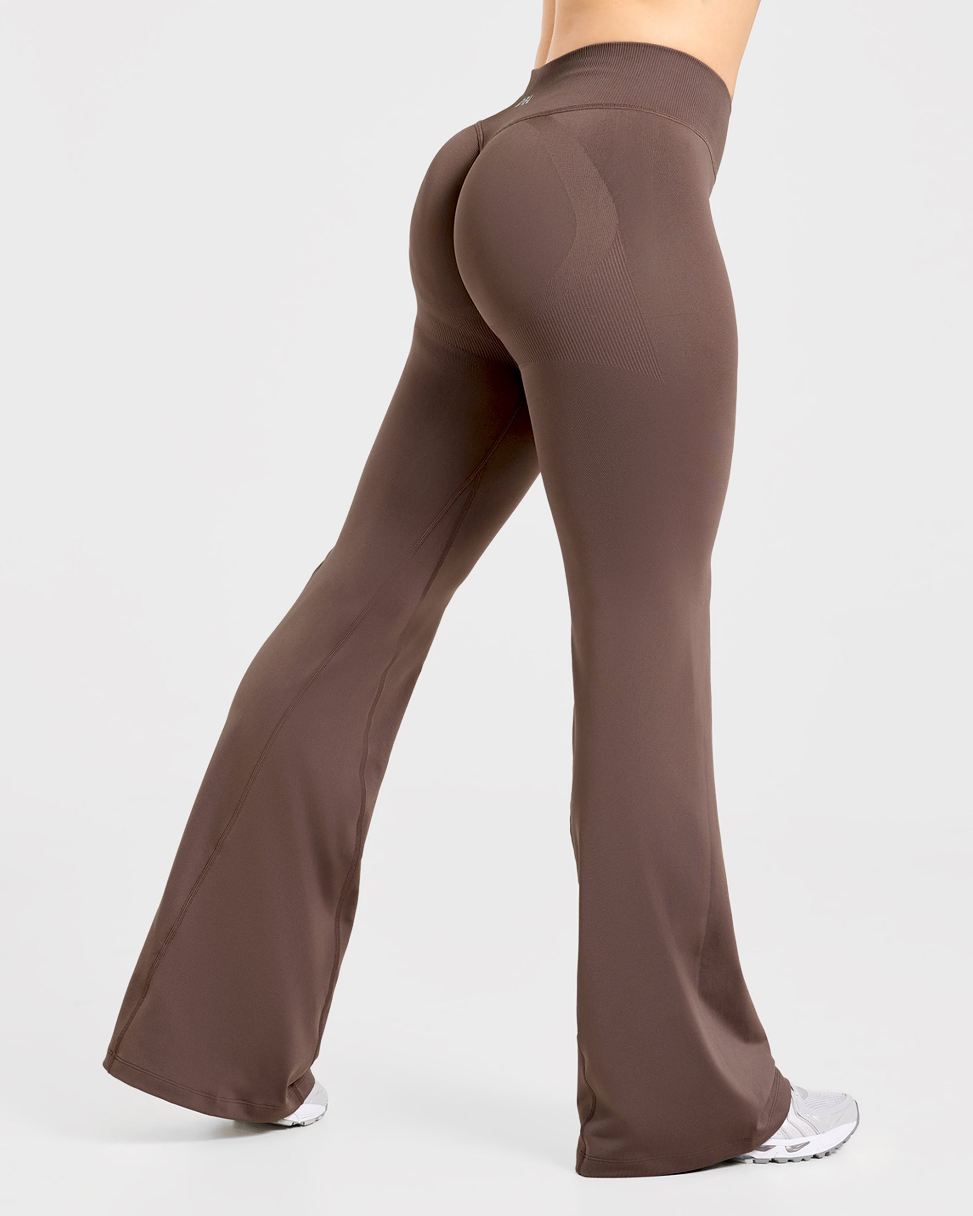 Adapt Seamless Flared Leggings - Brown