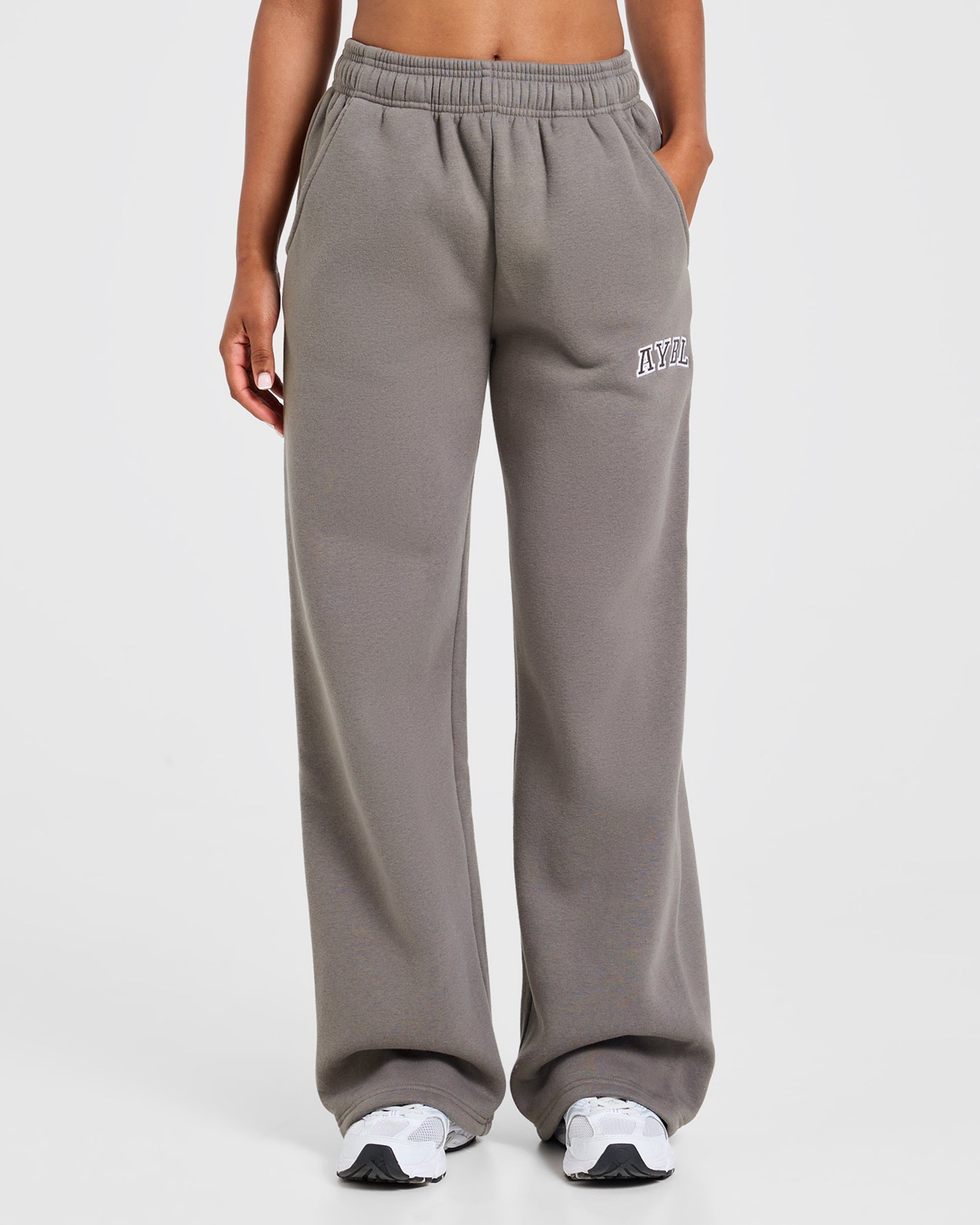 Varsity 2.0 Oversized Straight Leg Joggers - Slate Brown