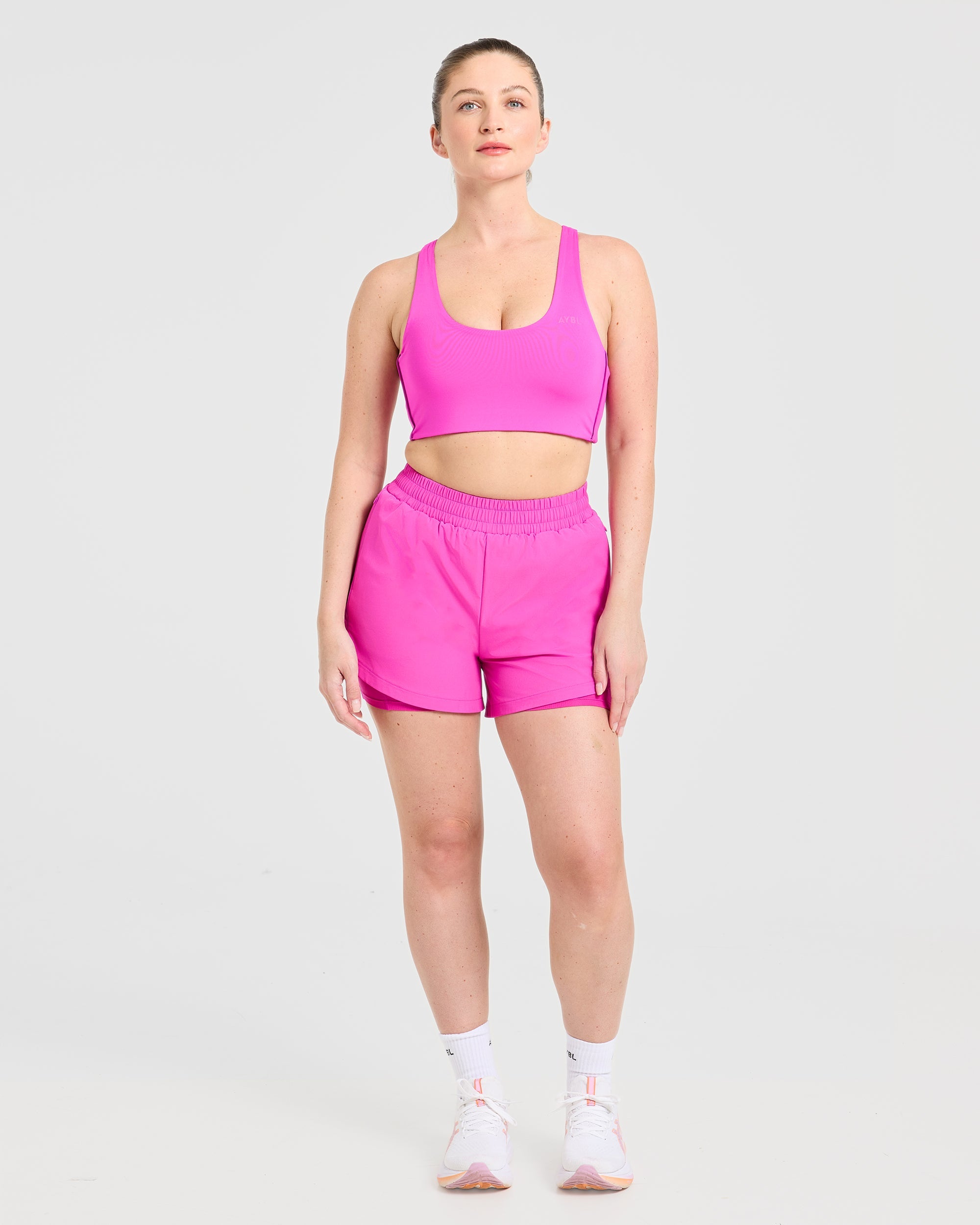 Run Sports Bra - Vibrant Magenta