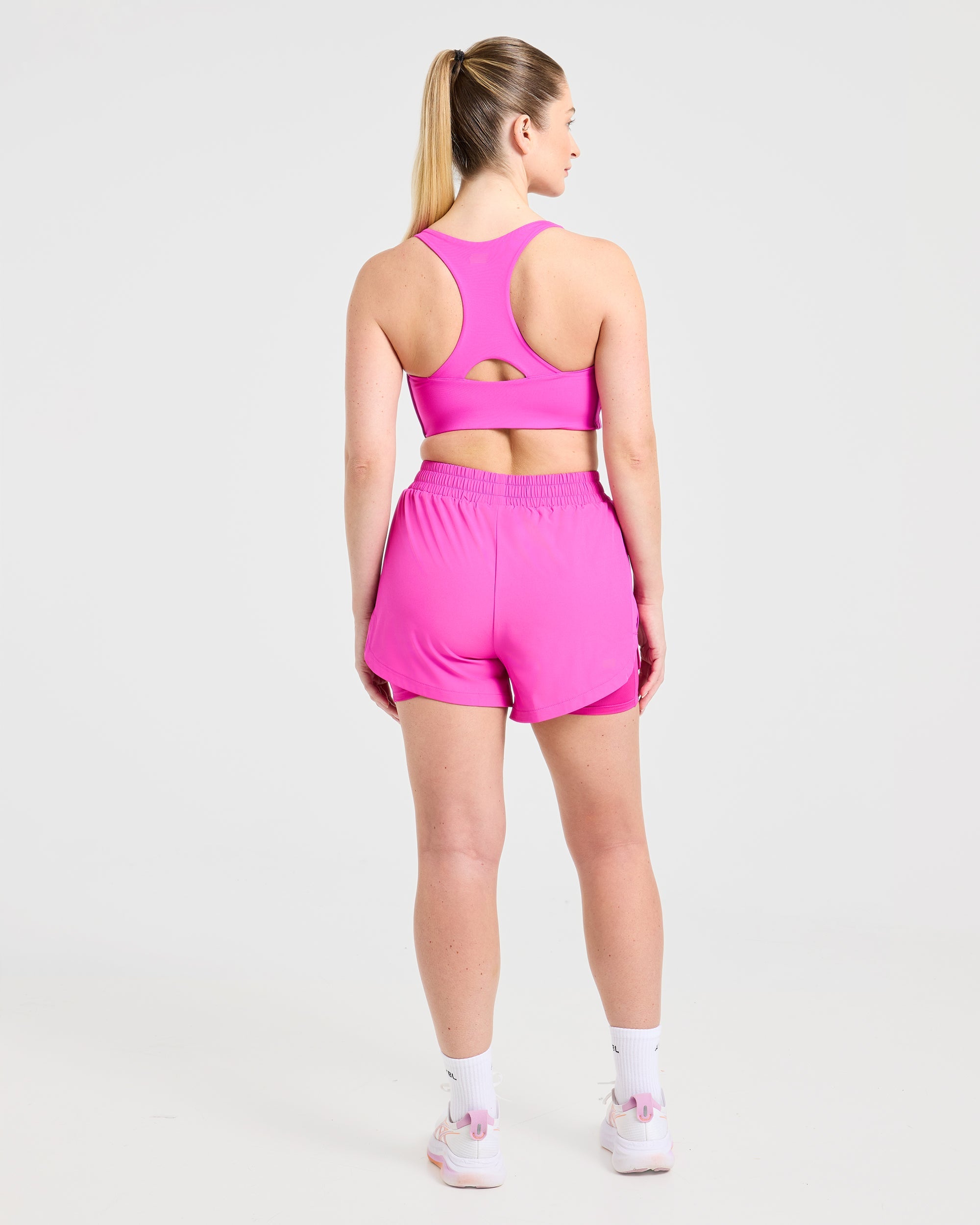 Run Sports Bra - Vibrant Magenta
