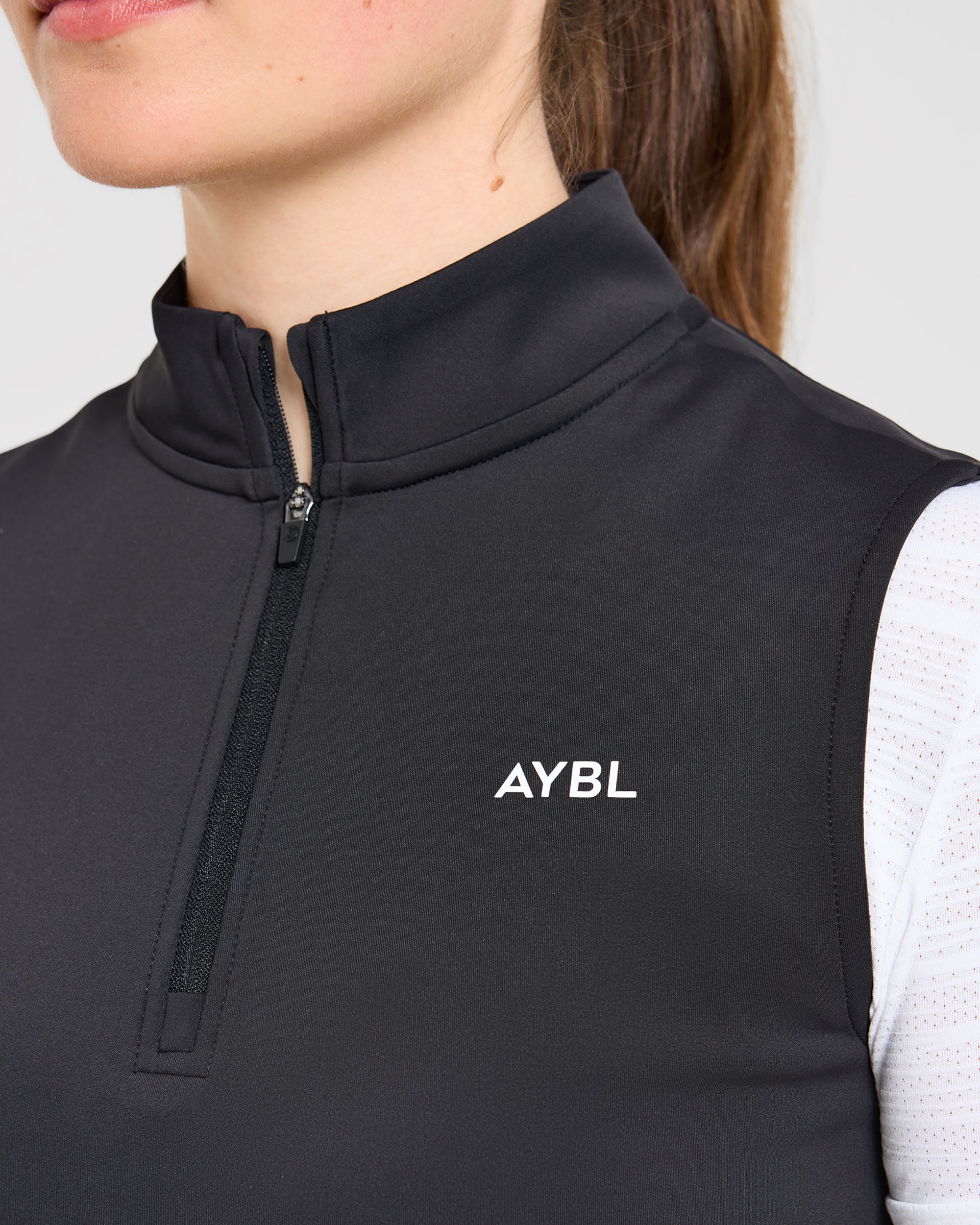Classic 1/4 Zip Vest - Black