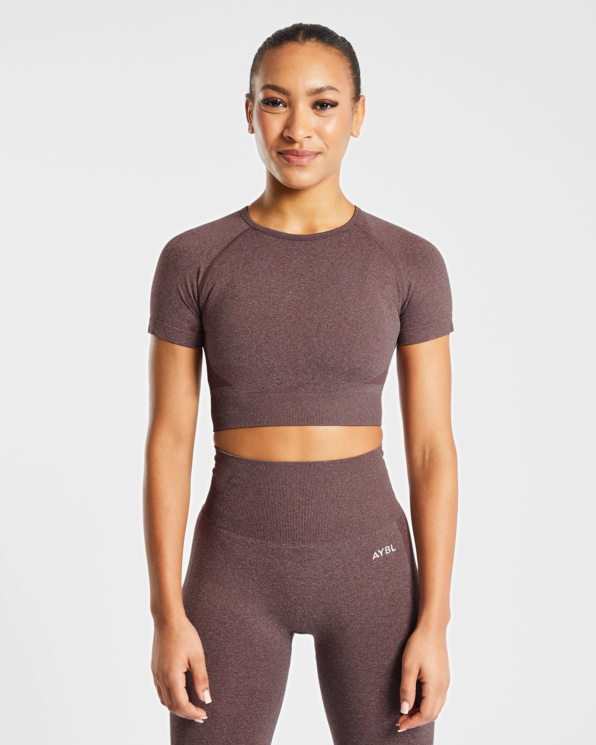 Nahtloses Empower-Crop-Top – Braun meliert