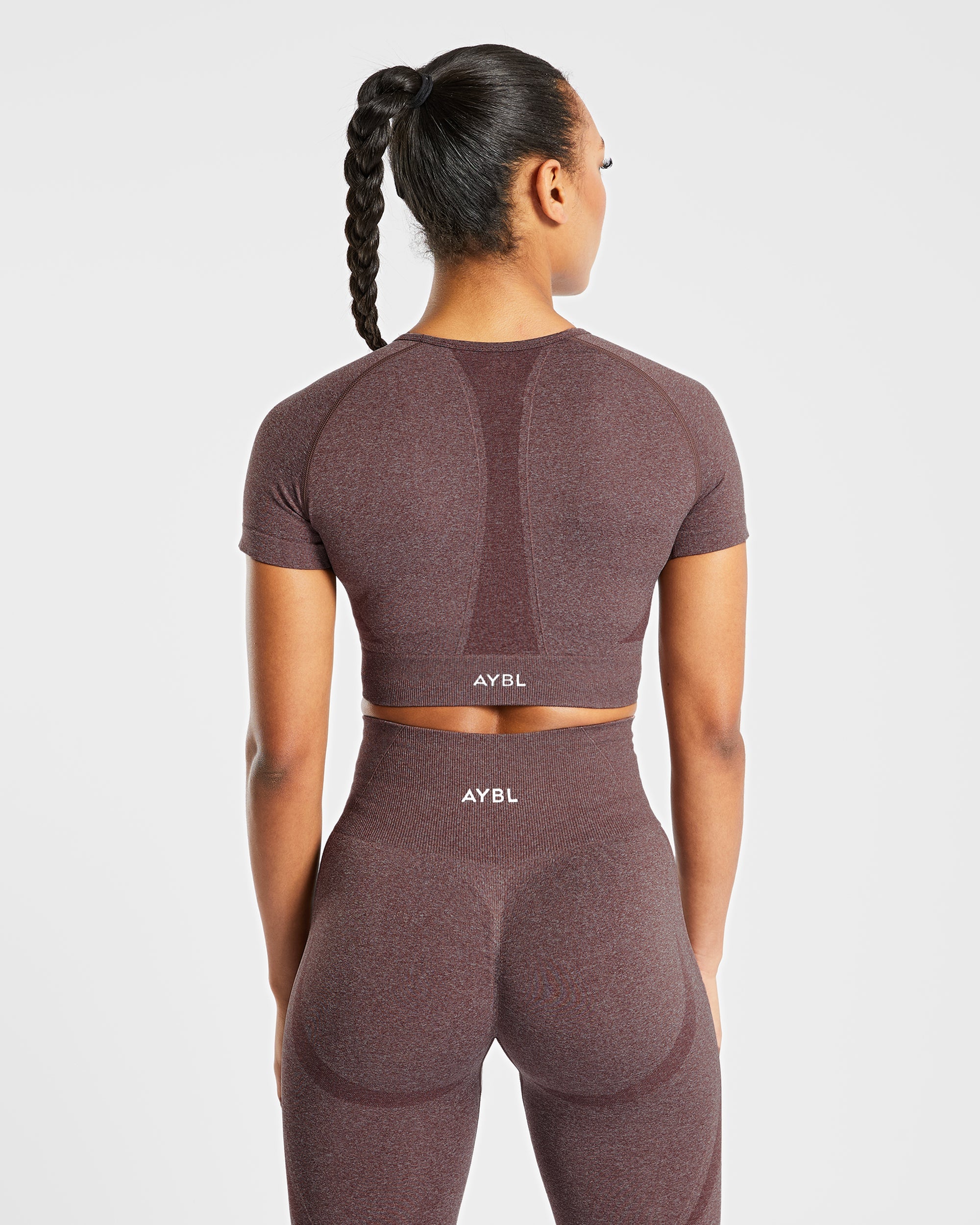 Nahtloses Empower-Crop-Top – Braun meliert