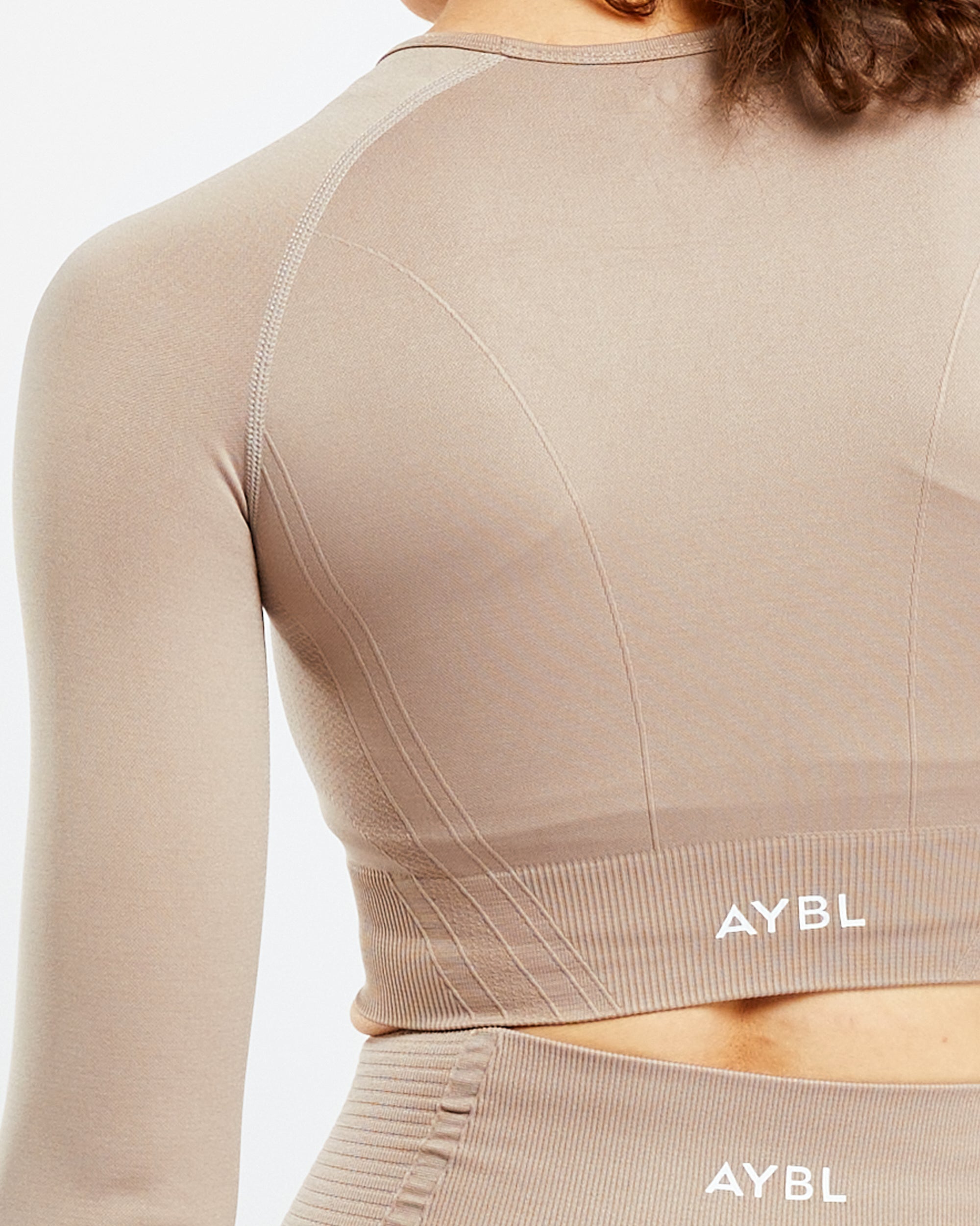 Balance V2 Seamless Long Sleeve Crop Top - Mocha