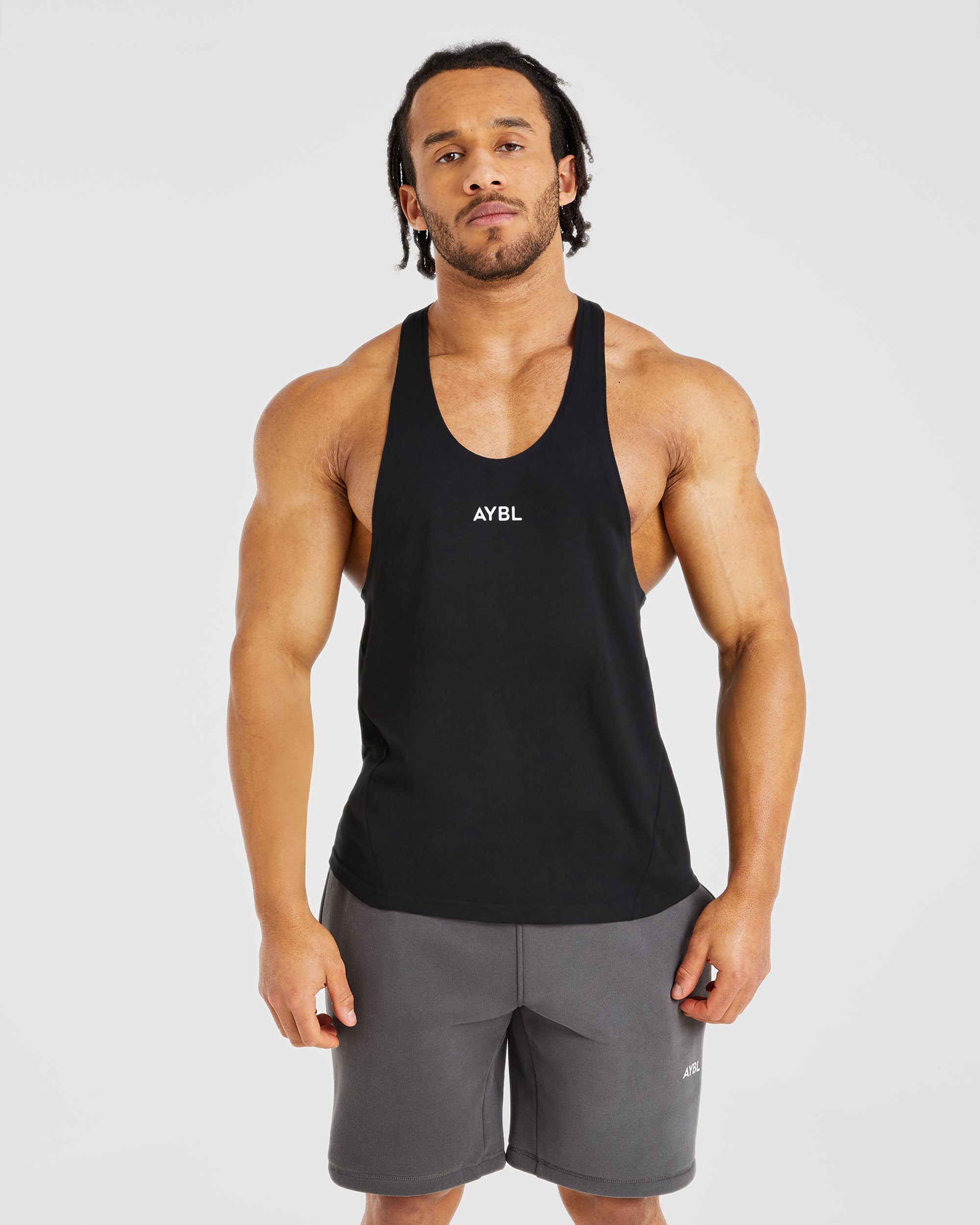 Essential Stringer – Schwarz