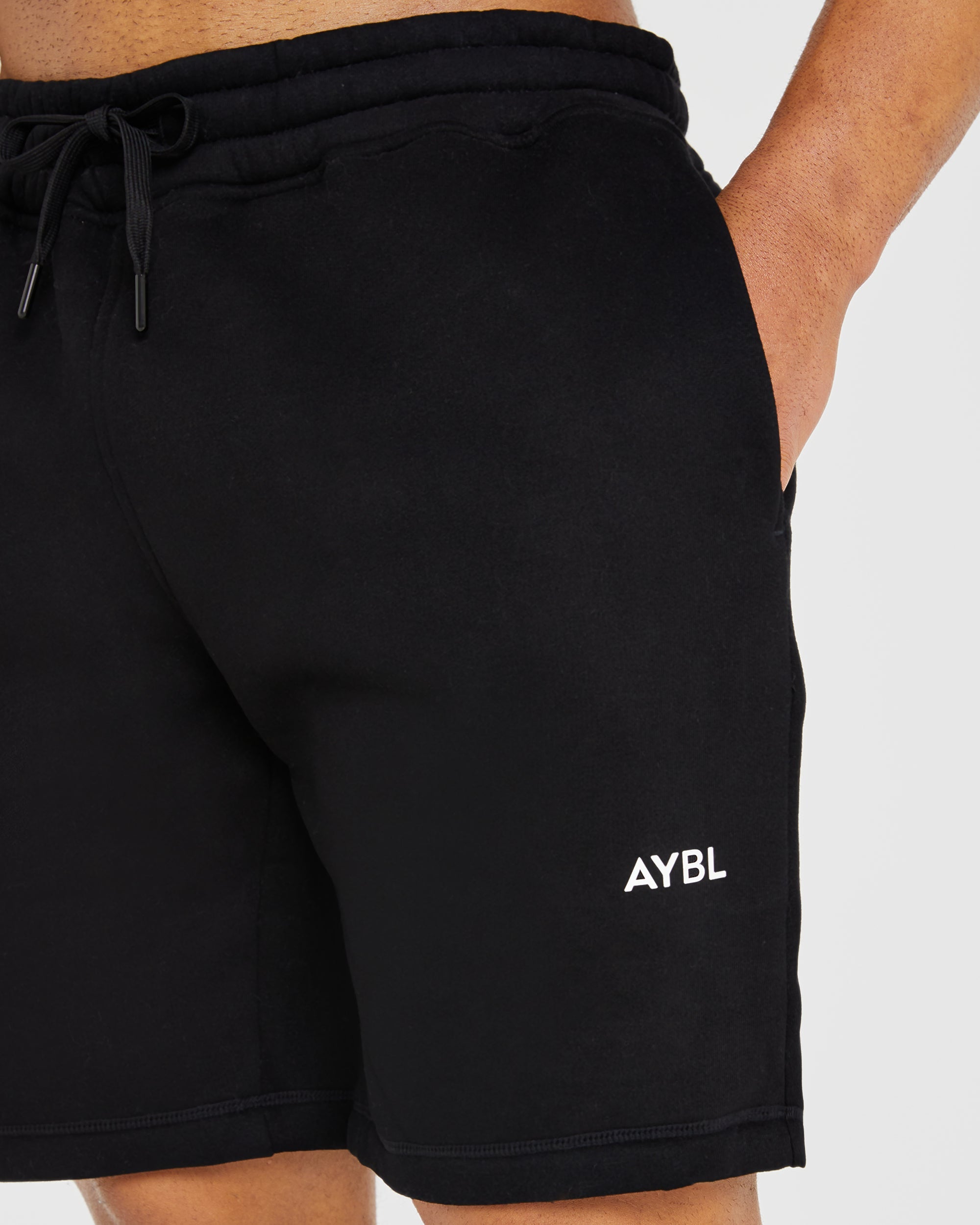 Essential 7" Shorts - Black