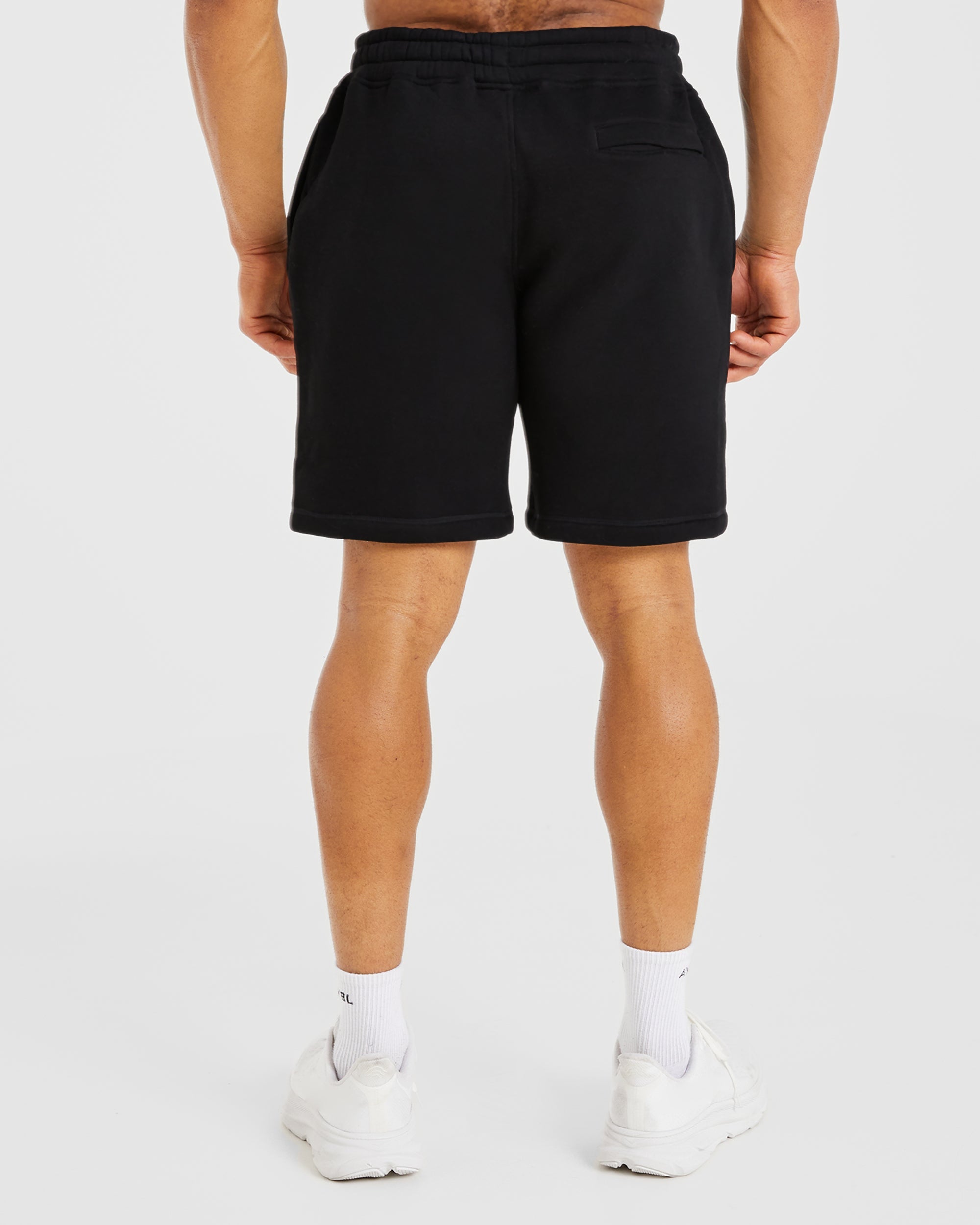 Essential 7" Shorts - Black