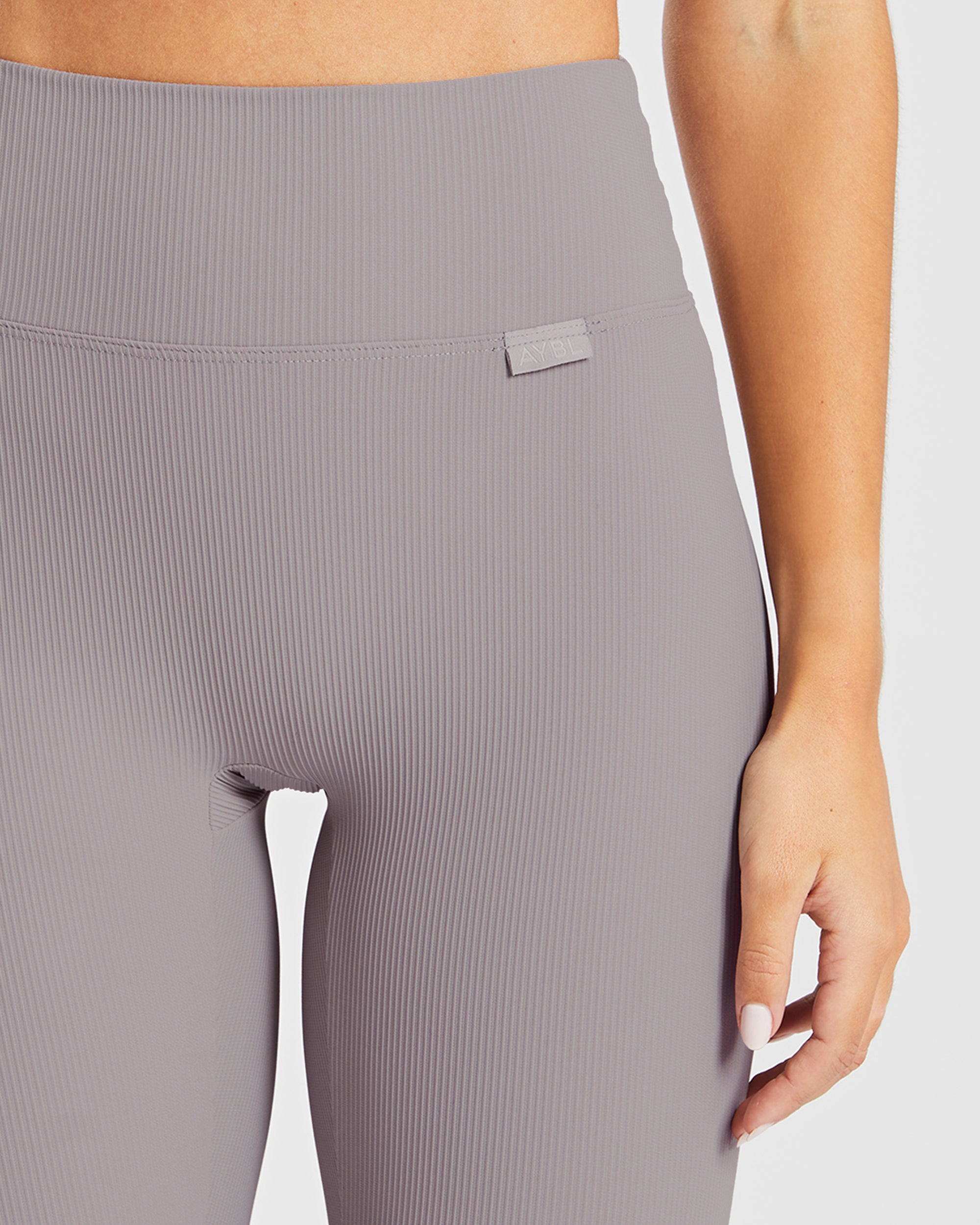 Gerippte Leggings von Sculpt – Nebelgrau