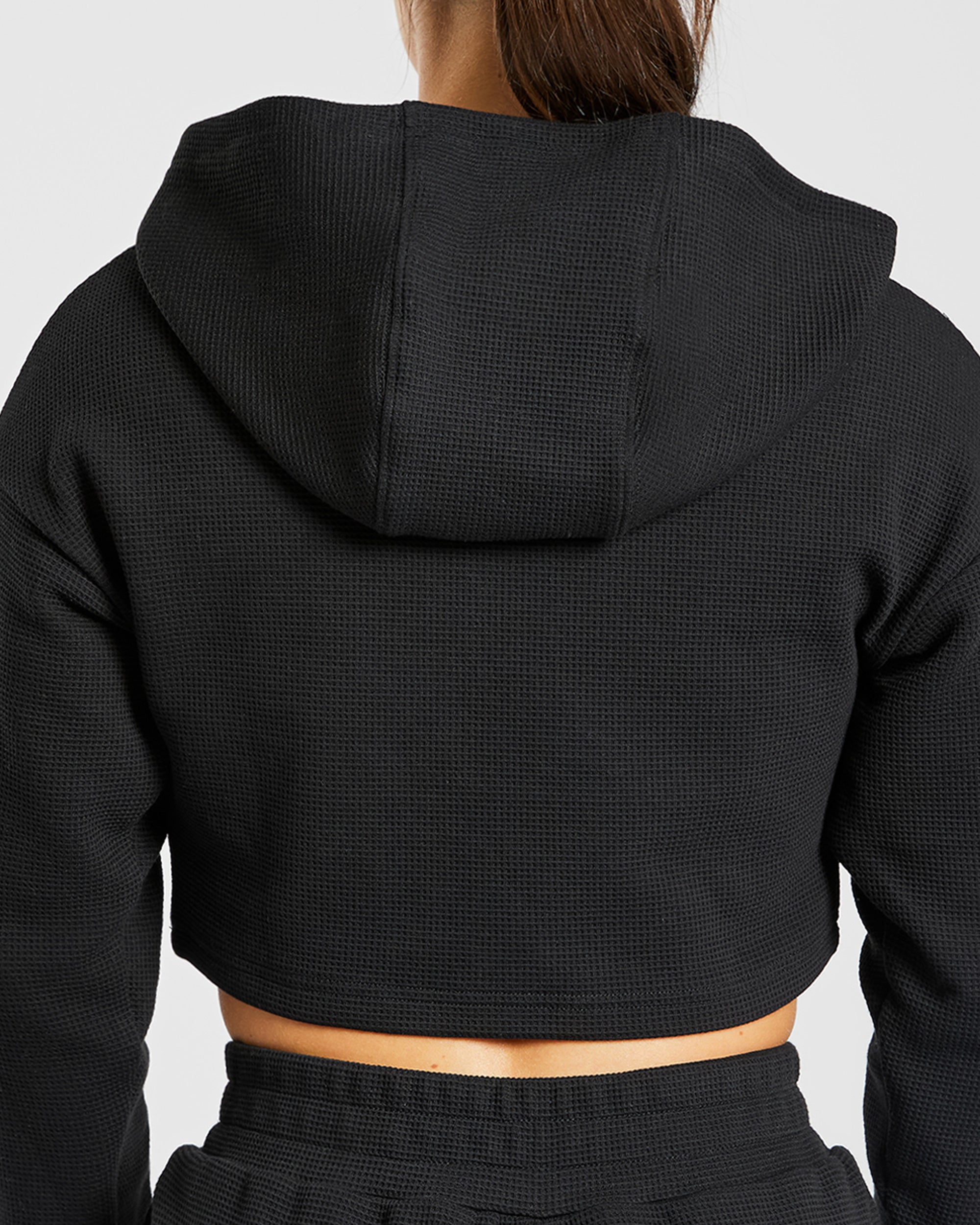 Waffel-Crop-Hoodie – Schwarz