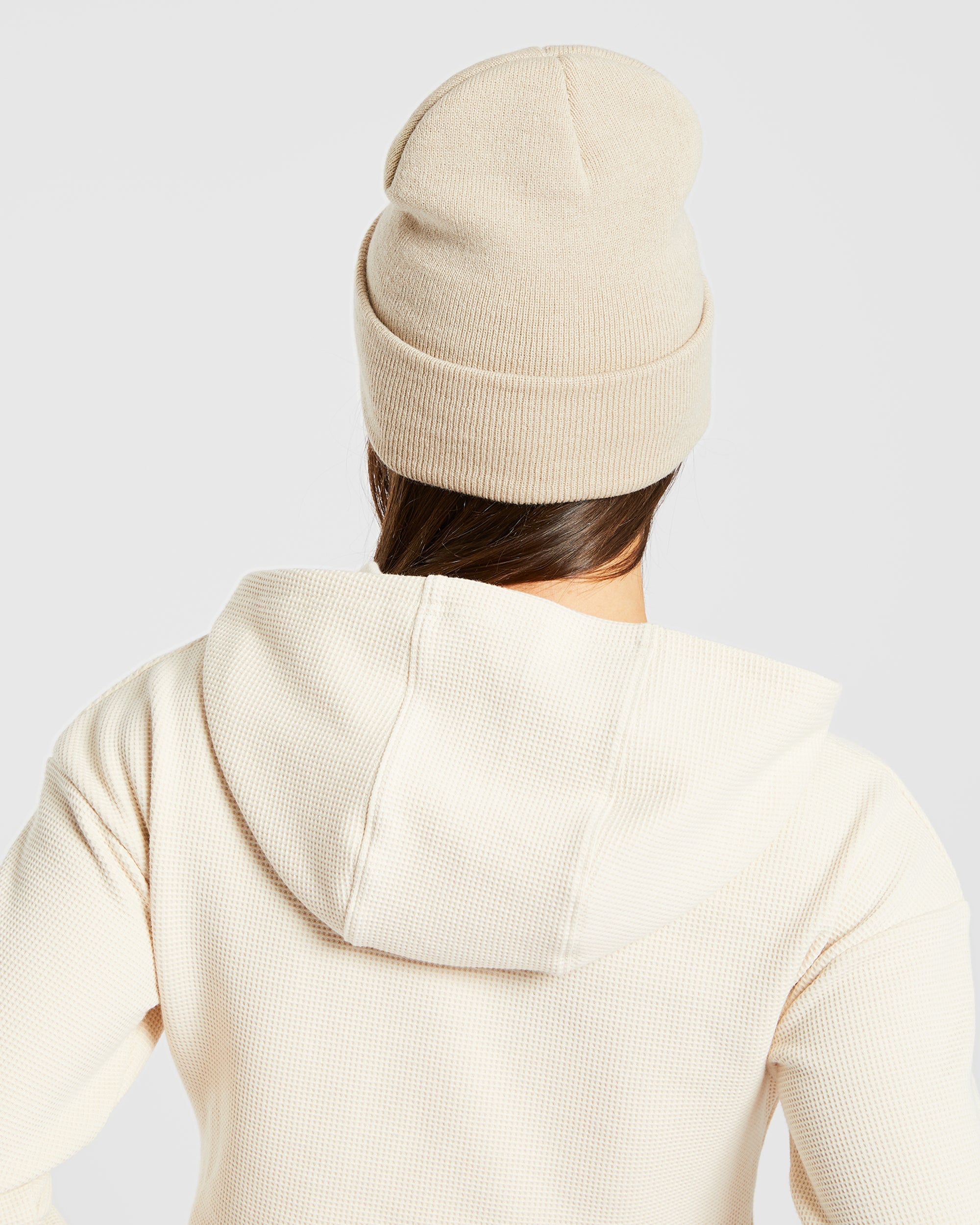 Bestickte Beanie-Mütze – Beige