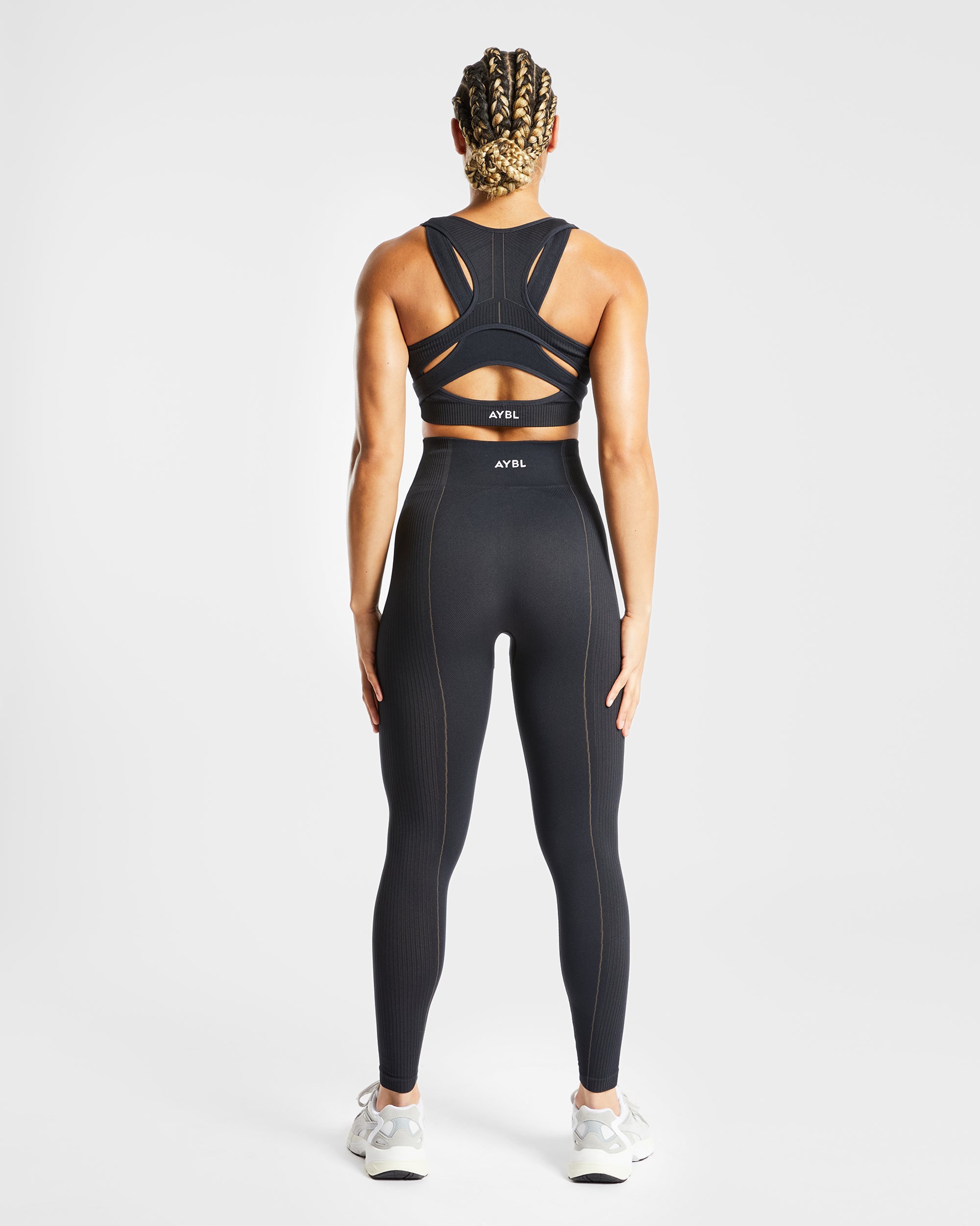 Reflex Seamless Sports Bra - Black