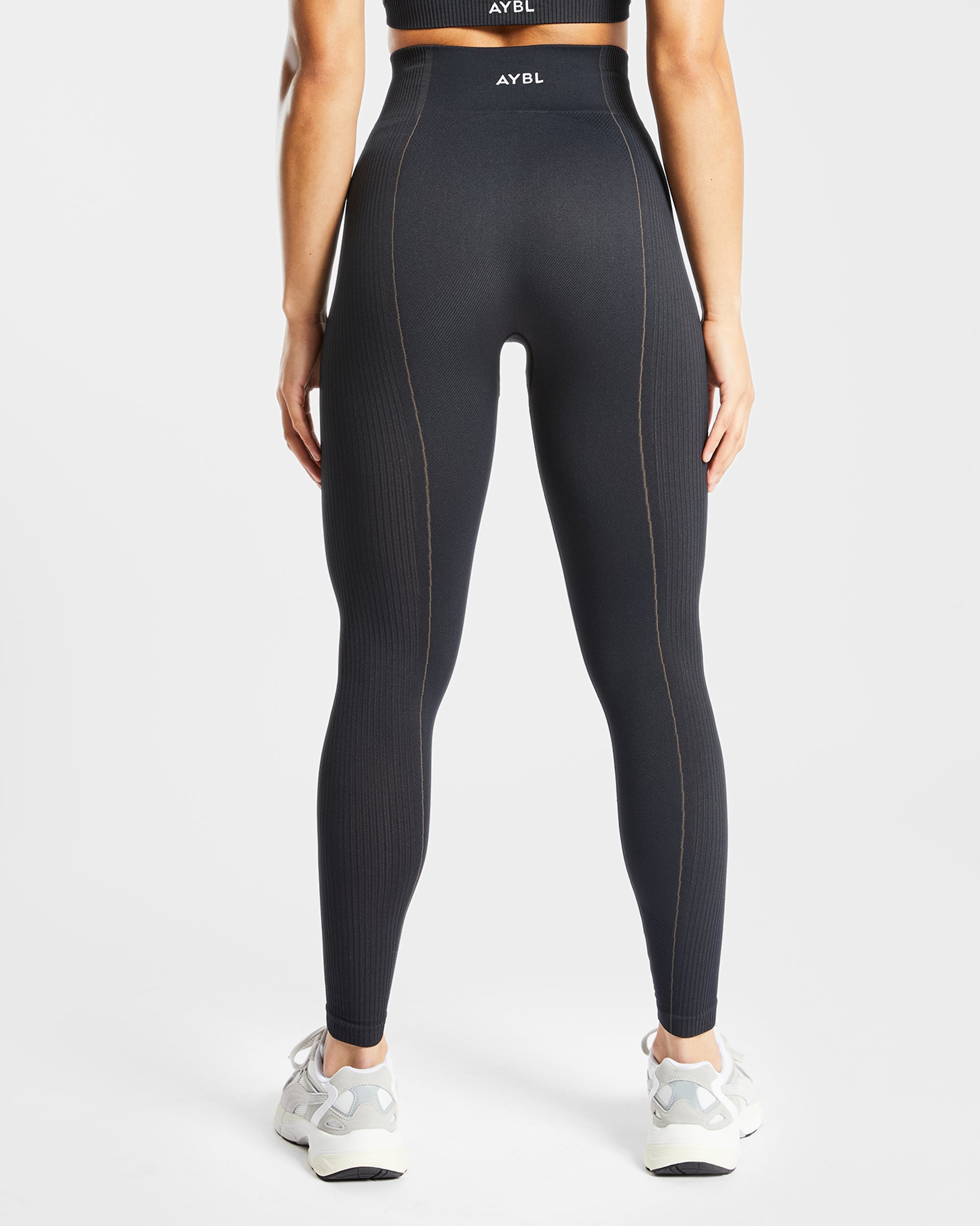 Nahtlose Reflex-Leggings – Schwarz