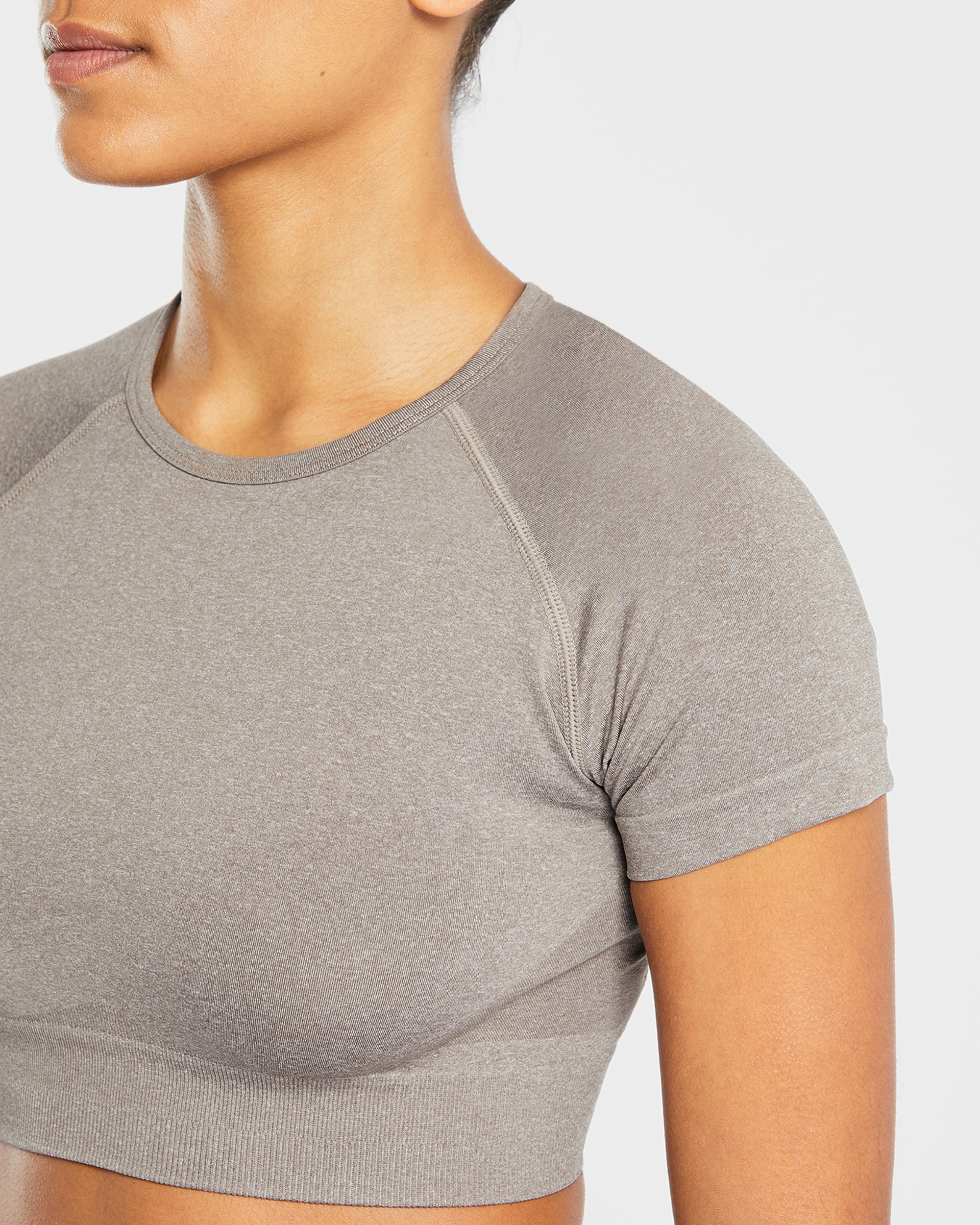 Nahtloses Empower-Crop-Top – Taupe meliert