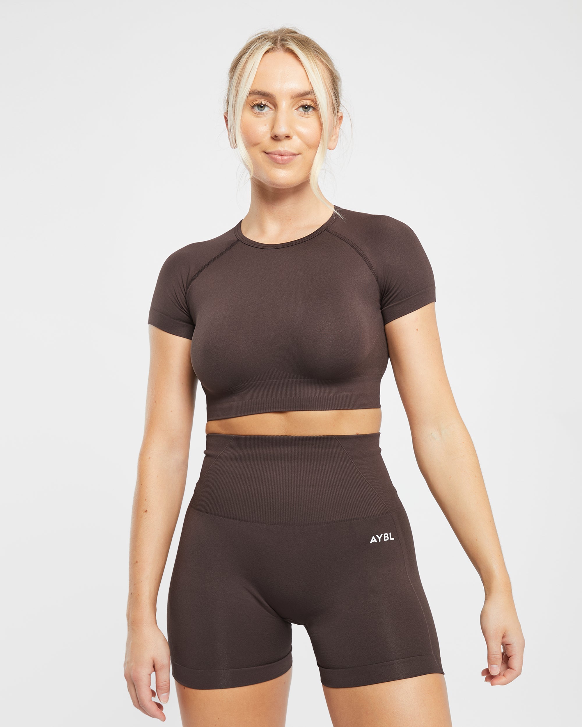 Empower Seamless Crop Top – Kakaobraun