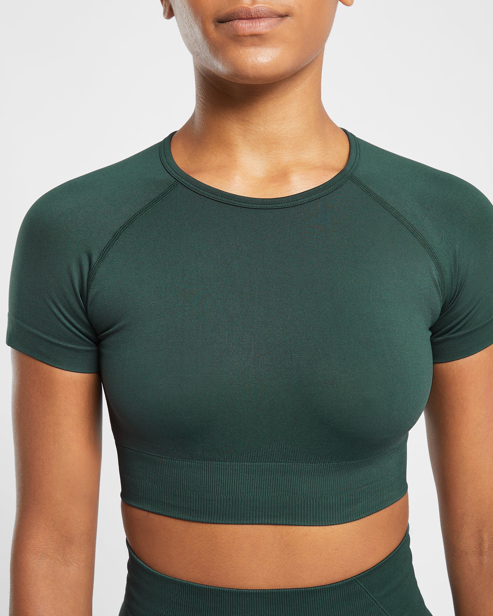 Empower Seamless Crop Top – Dunkelgrün