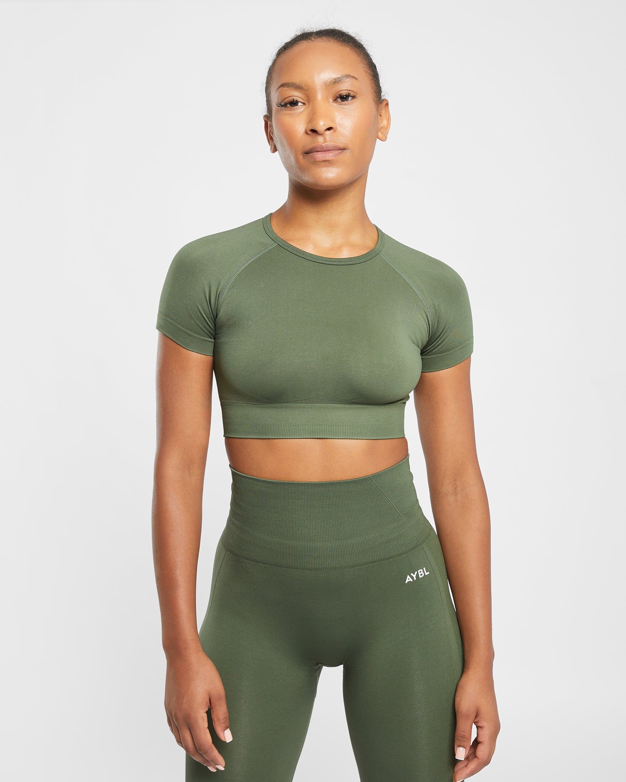 Empower Seamless Crop Top – Khakigrün