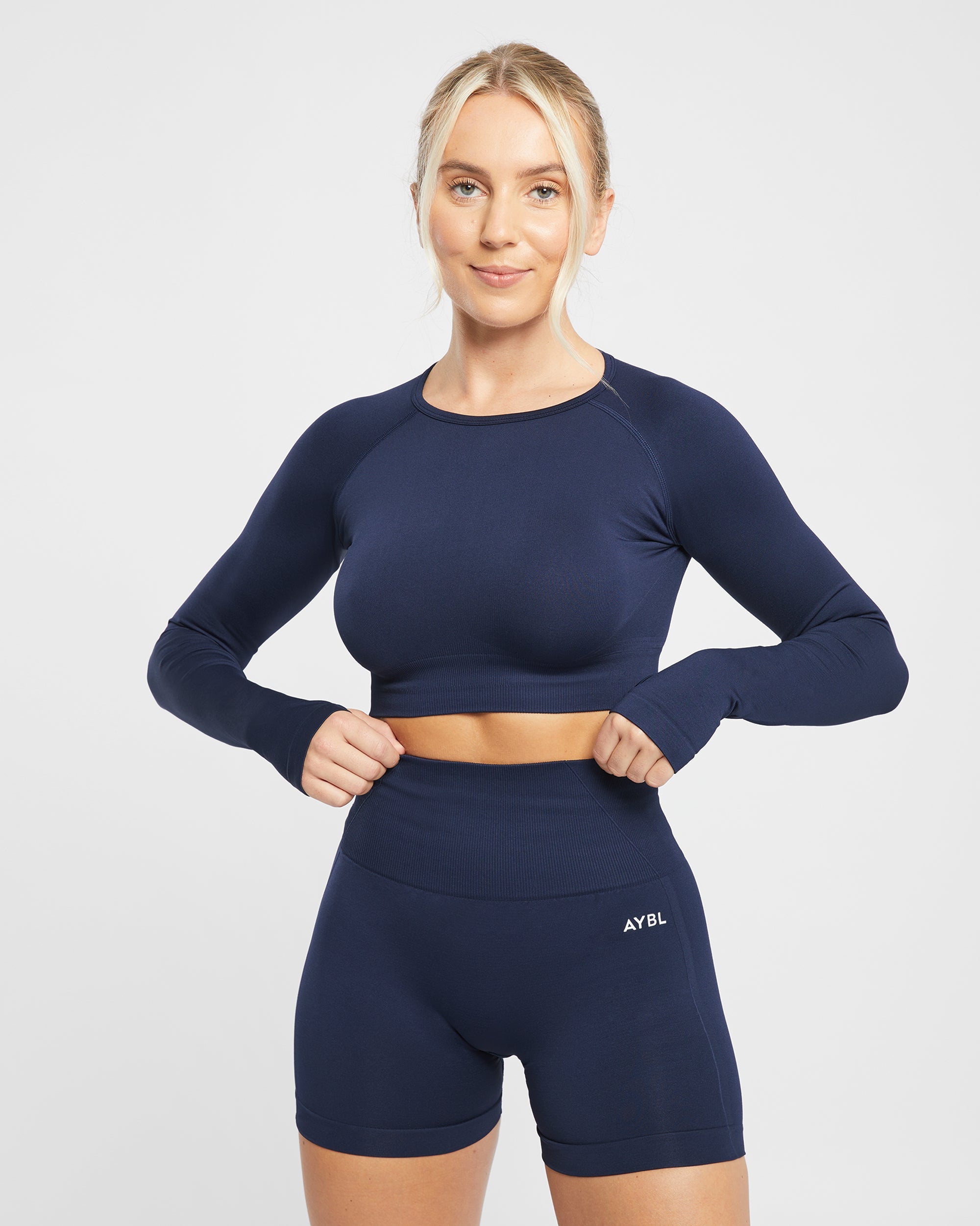 Empower Nahtloses Langarm-Crop-Top – Marineblau