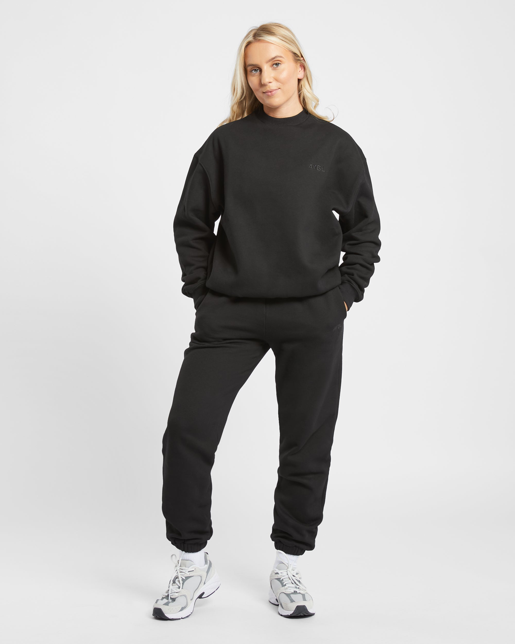 Premium-Sweatshirt in Übergröße – Schwarz