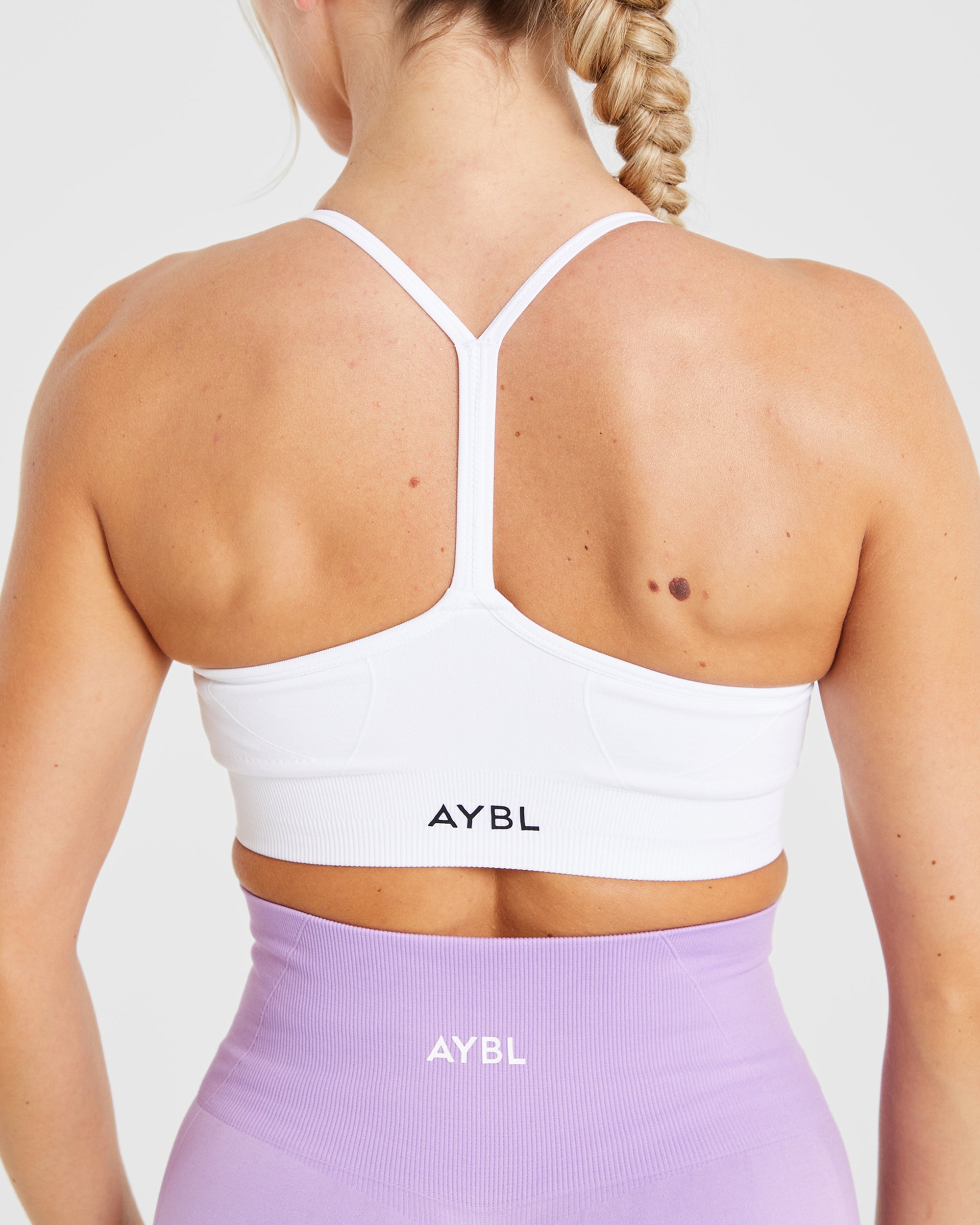 Empower Seamless Sports Bra - White