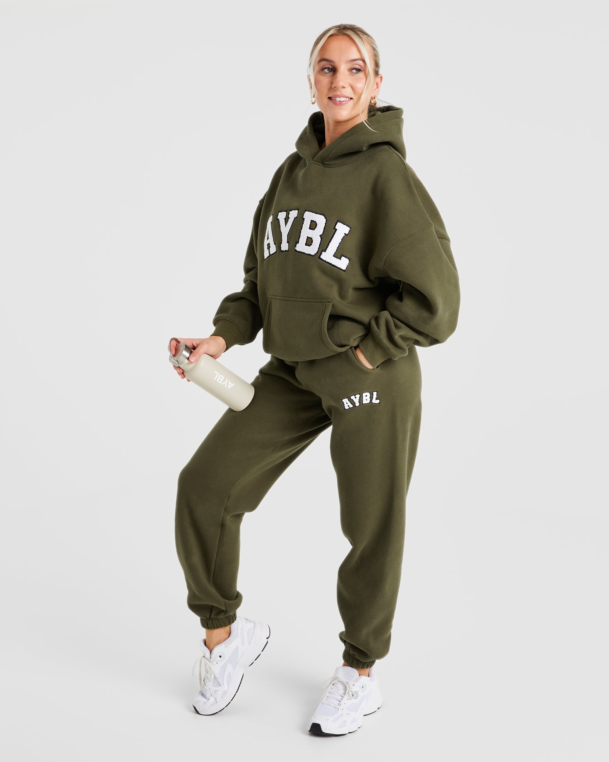 Übergroße Varsity-Jogginghose – Khaki