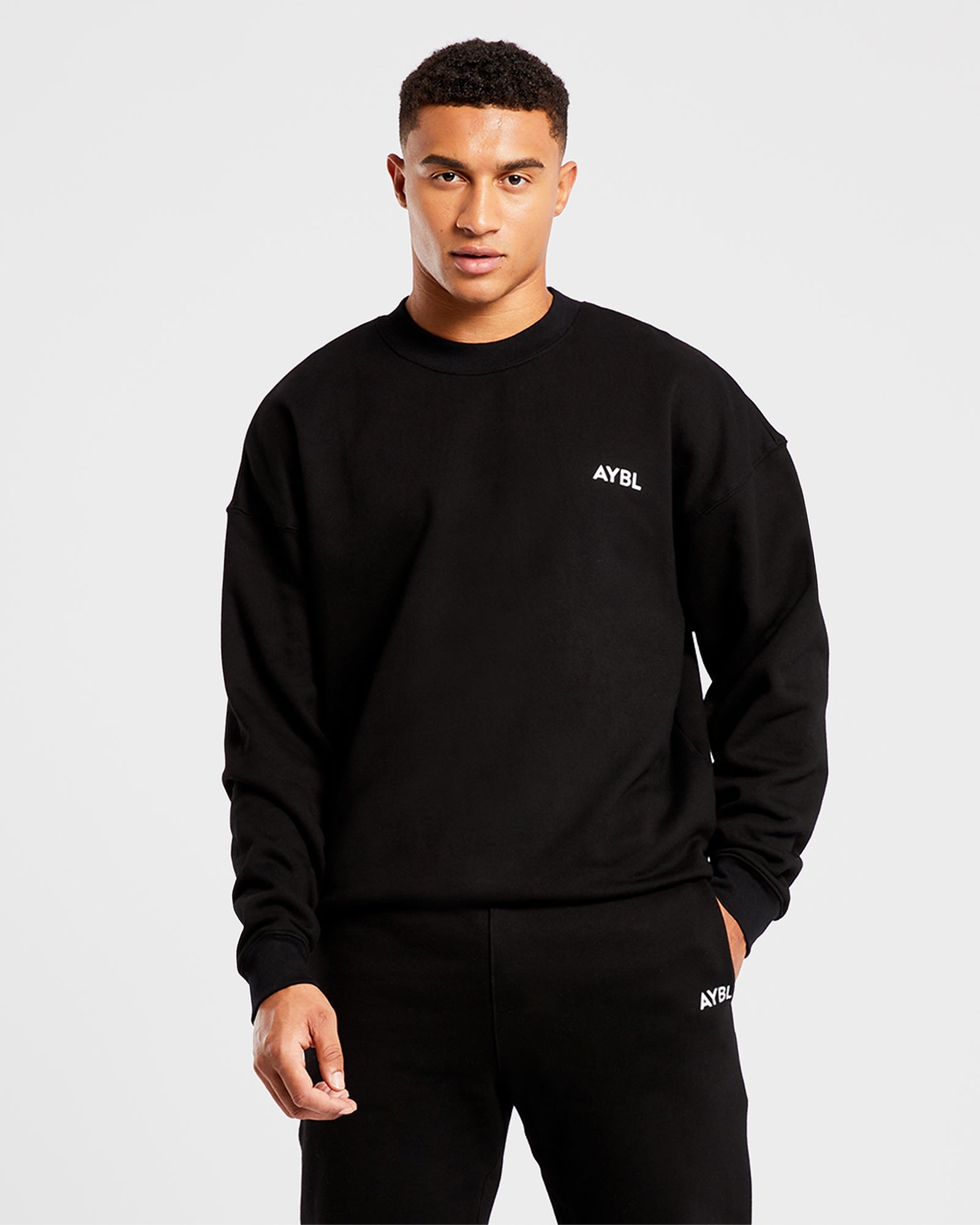 Essential Oversize-Pullover – Schwarz