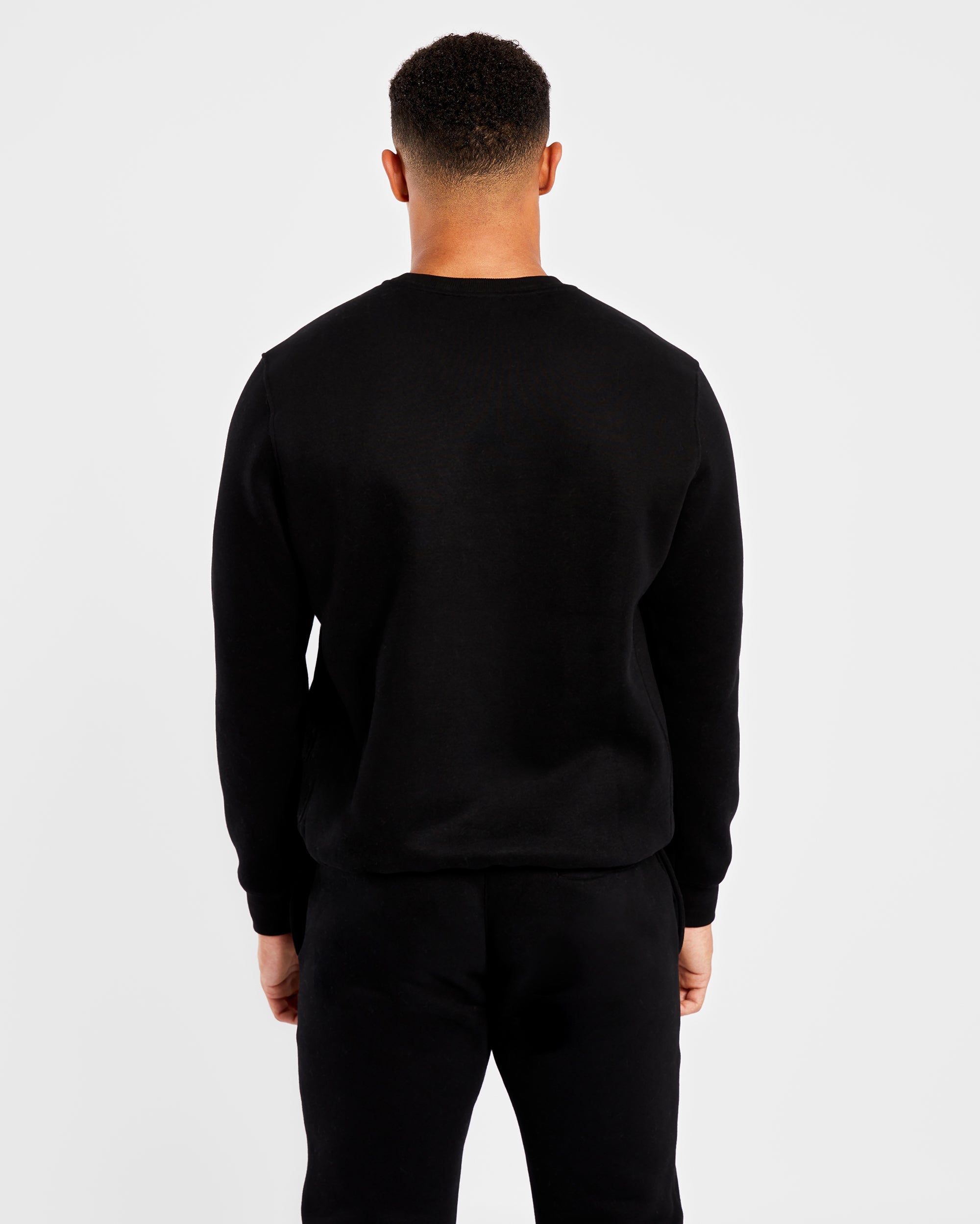 Essential Pullover - Schwarz