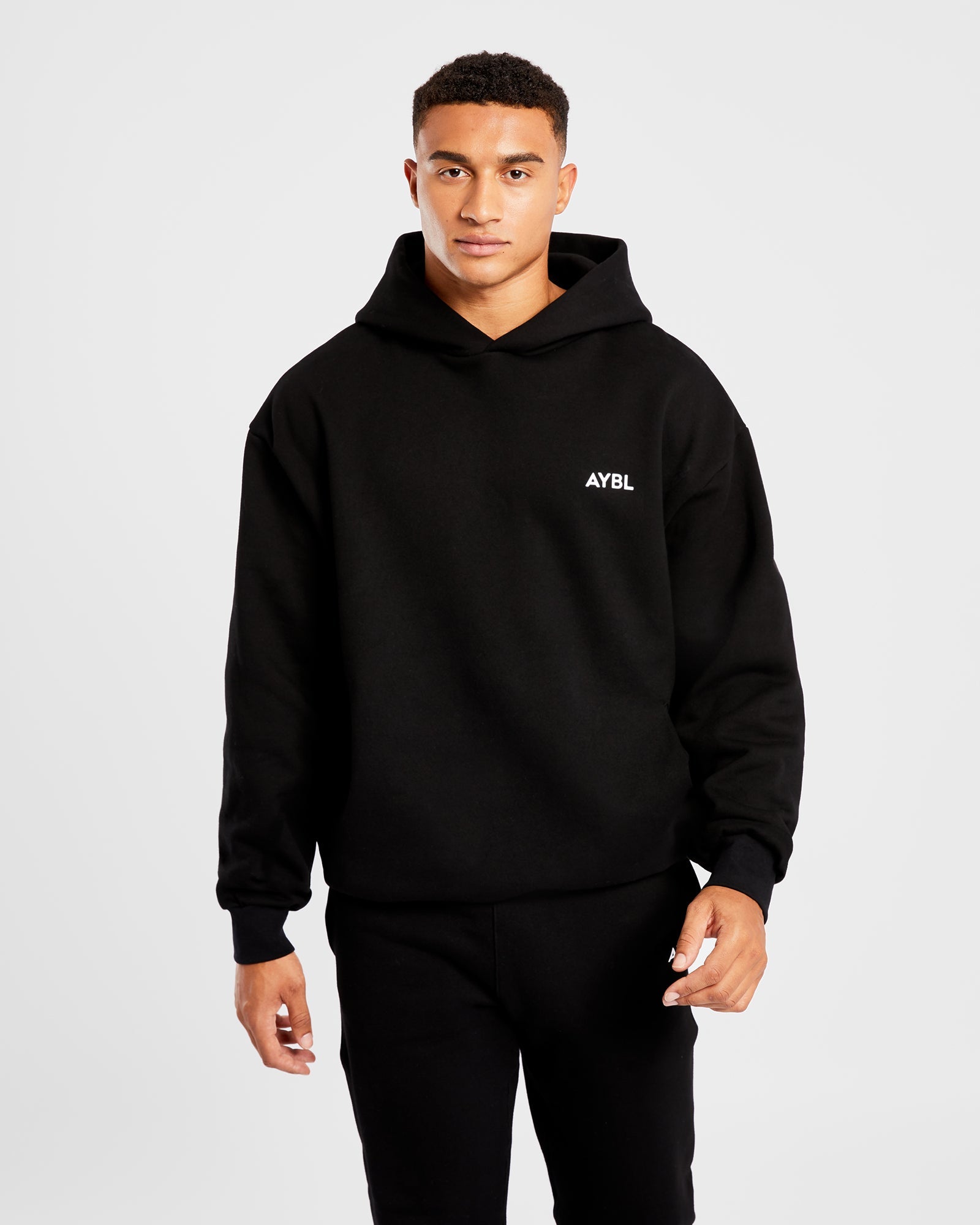 Essential übergroßer Kapuzenpullover – Schwarz