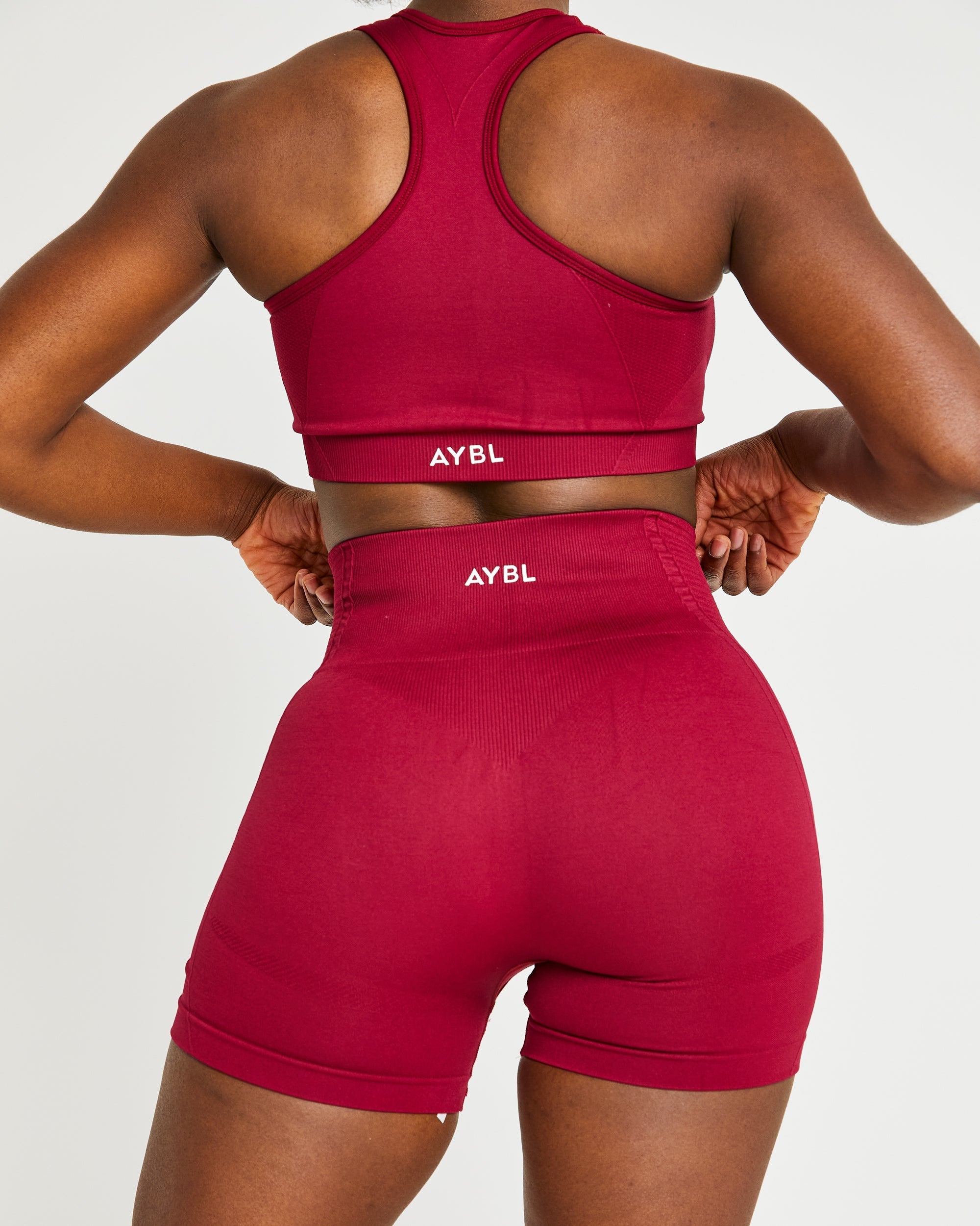 Short sans couture Balance V2 - Rouge Rumba