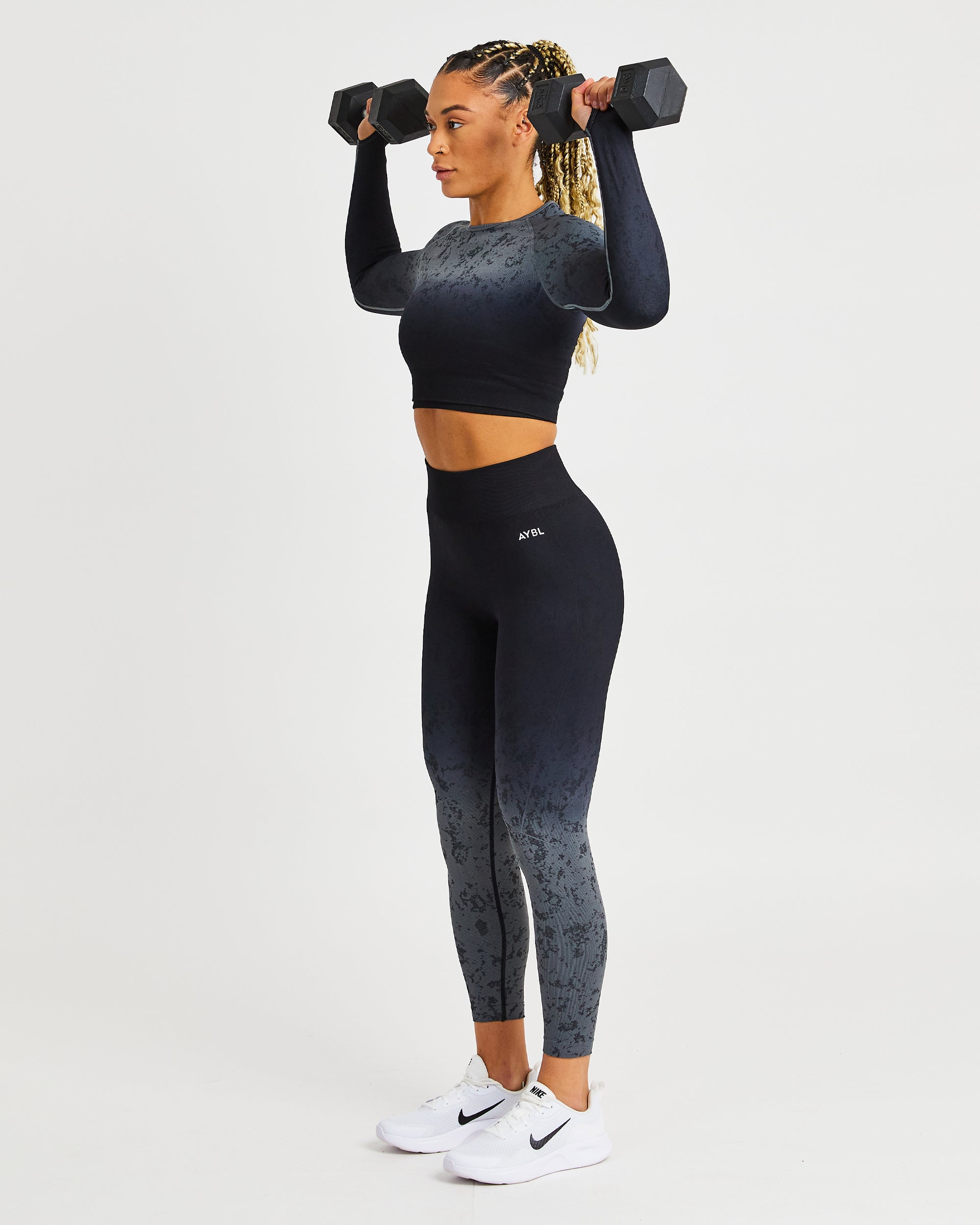 Flare Seamless Long Sleeve Crop Top - Black