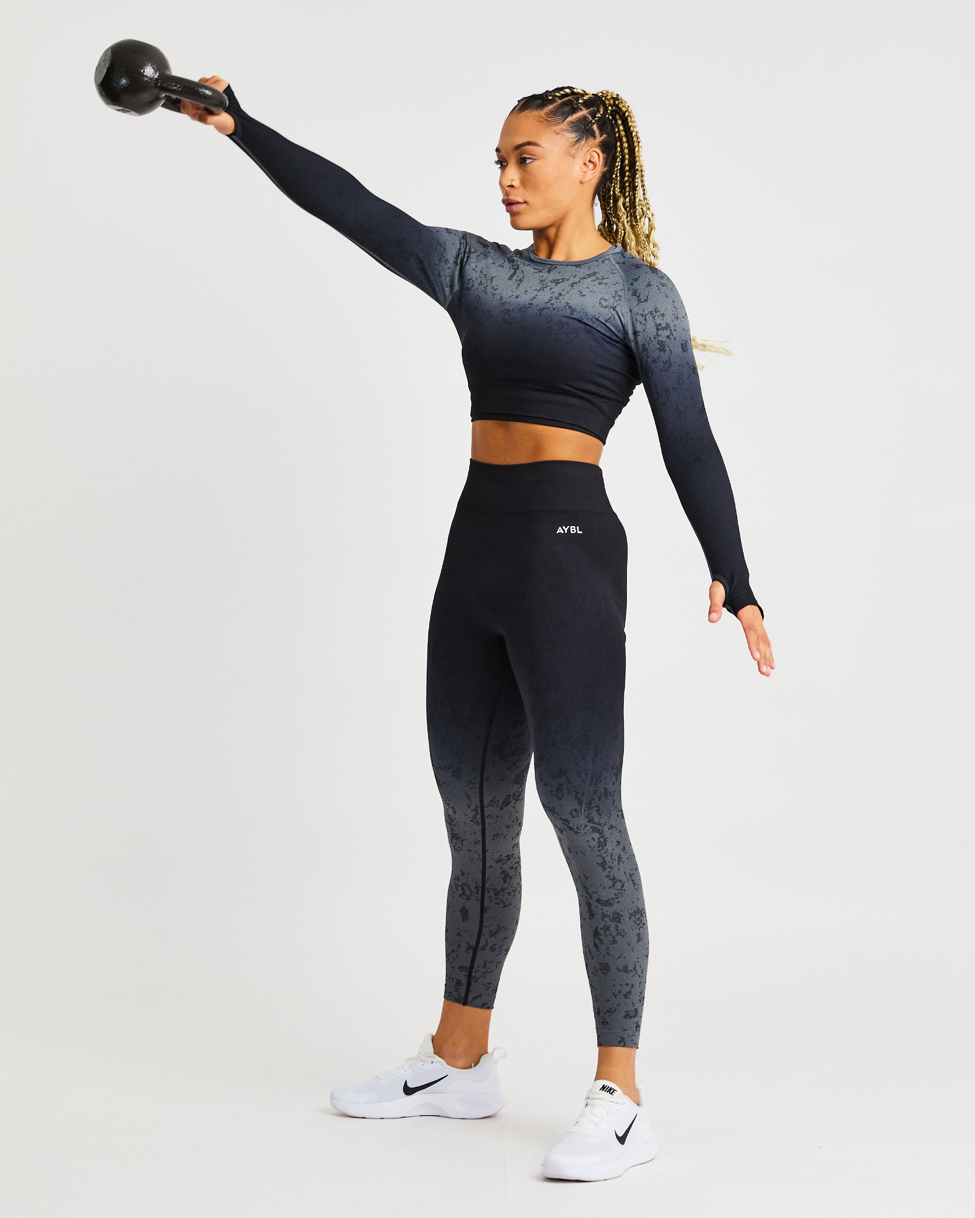 Flare Seamless Long Sleeve Crop Top - Black