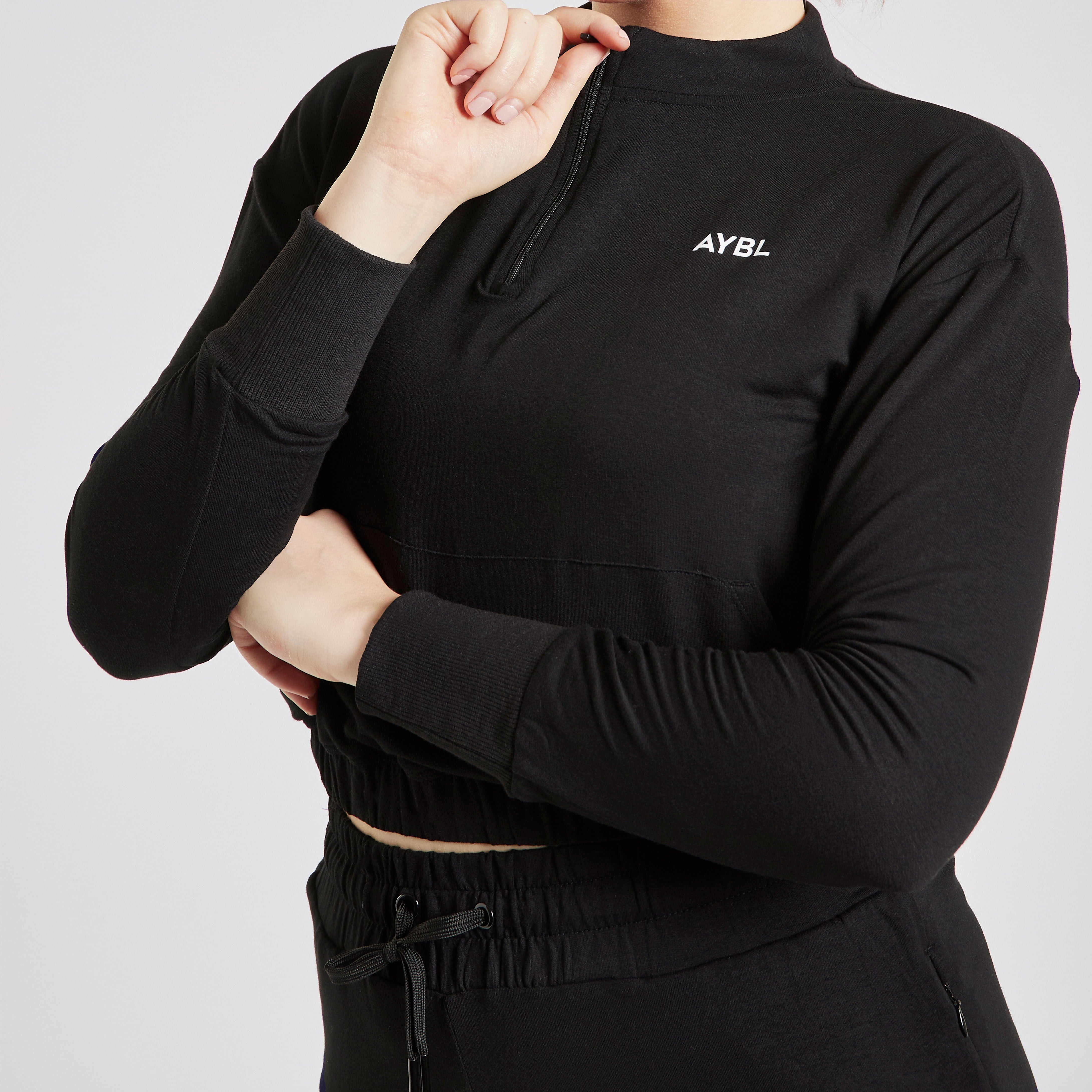 Studio 1/2 Zip Pullover - Black