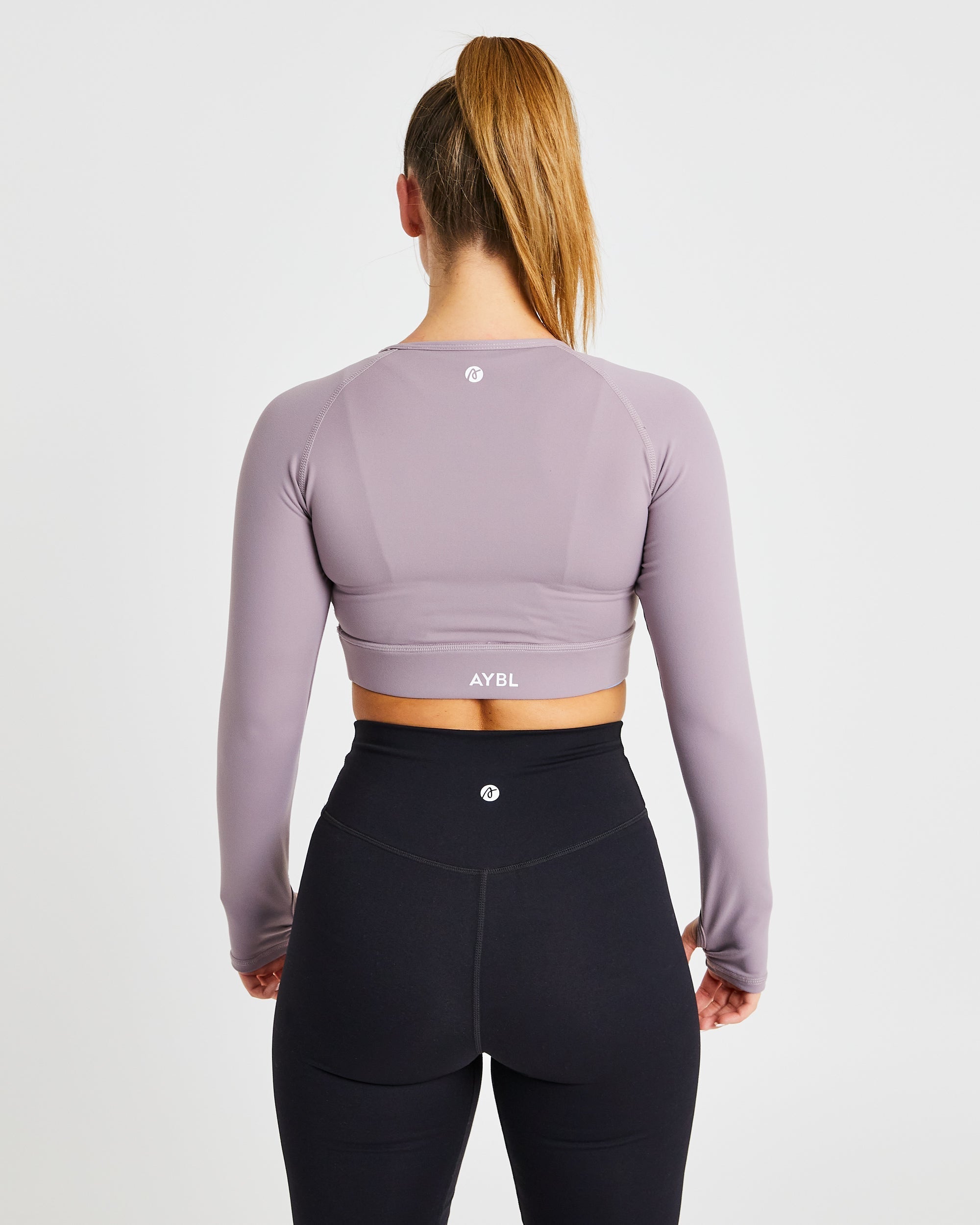 Core Langarm-Crop-Top – Lavendel