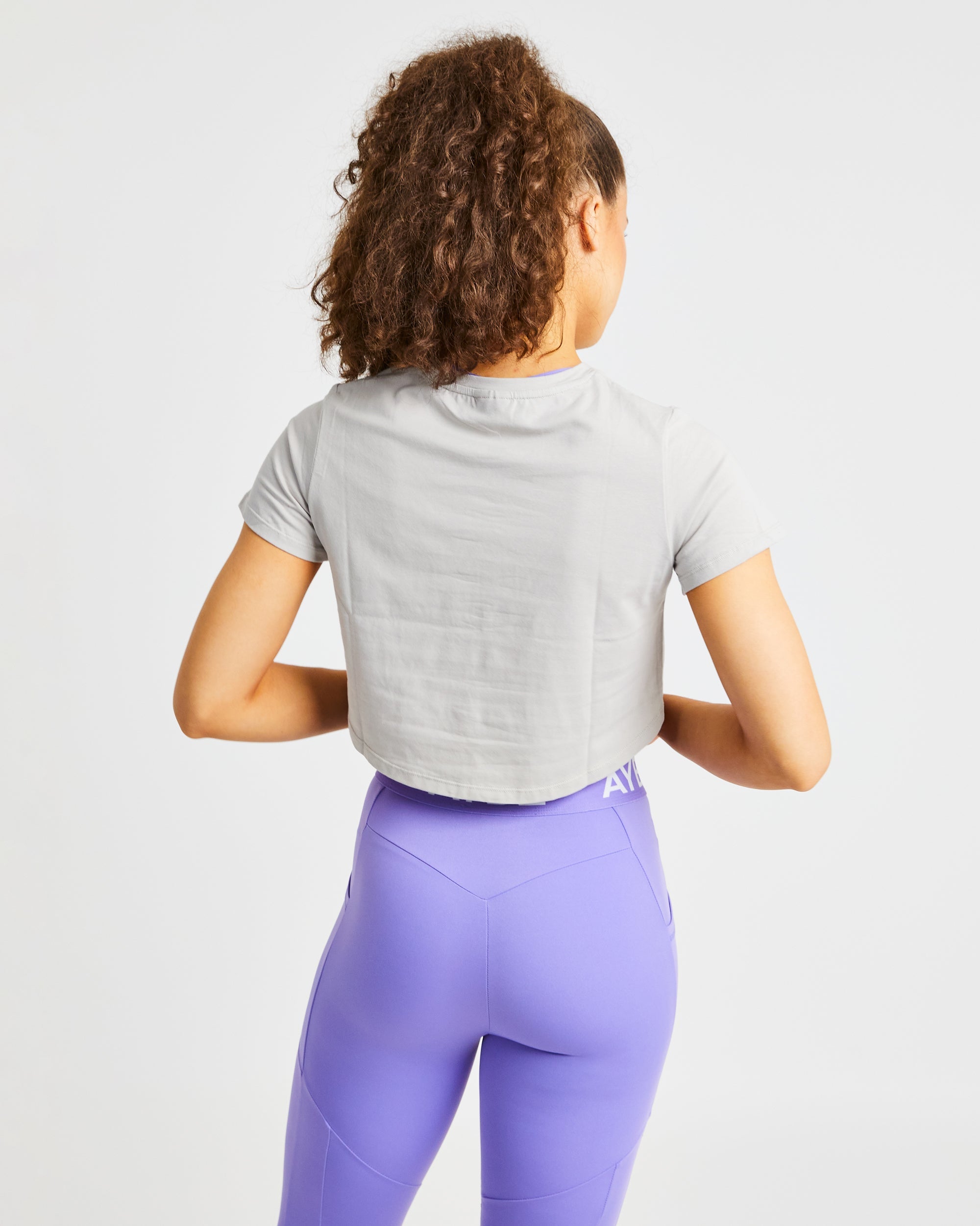 Crop-T-Shirt – Grau